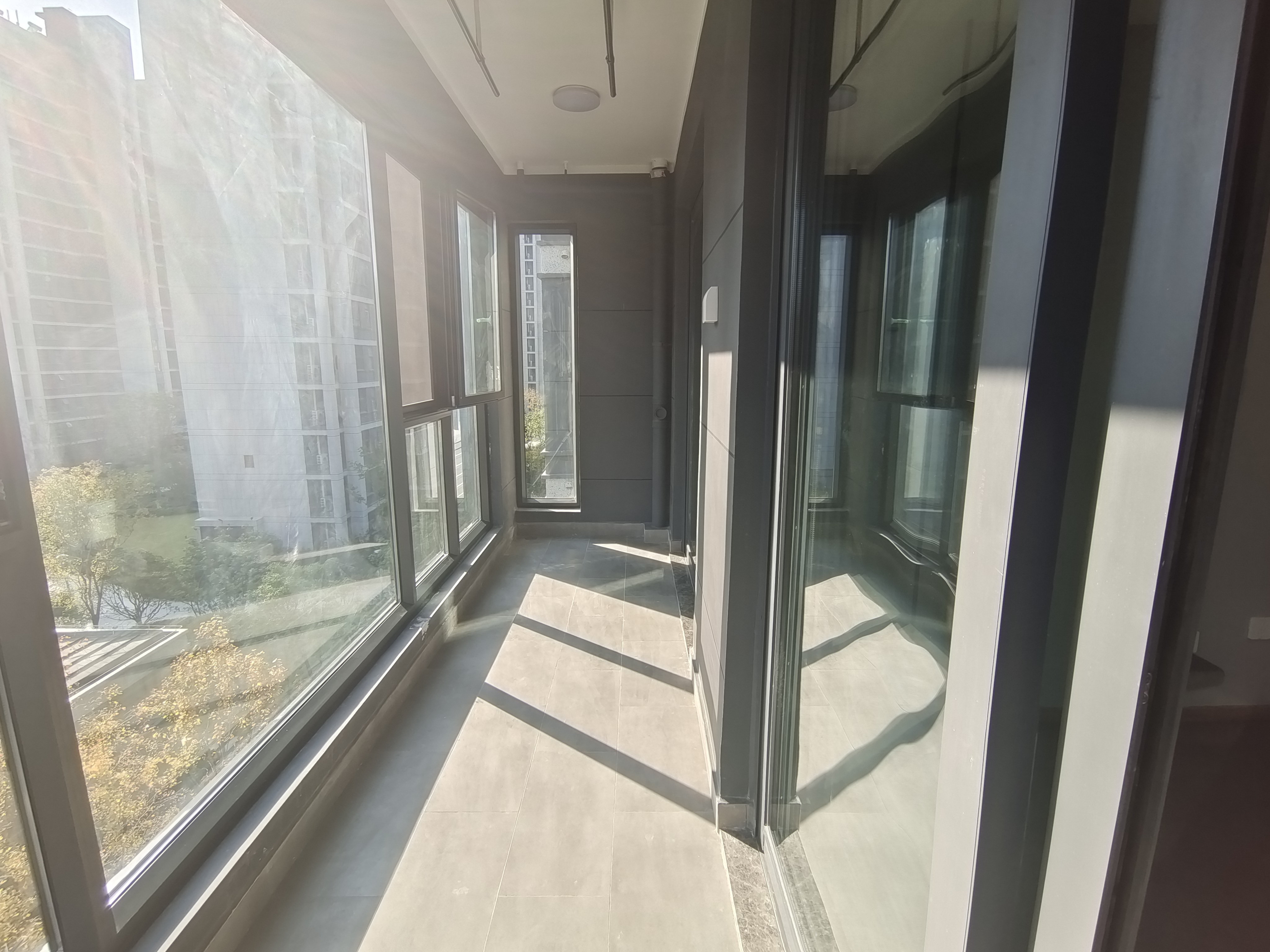 融创时代中心 3室2厅1卫 98m&sup2;