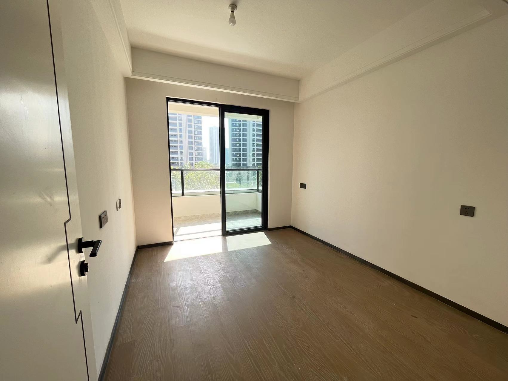 碧桂园公园星荟 3室2厅1卫 102.94m&sup2;