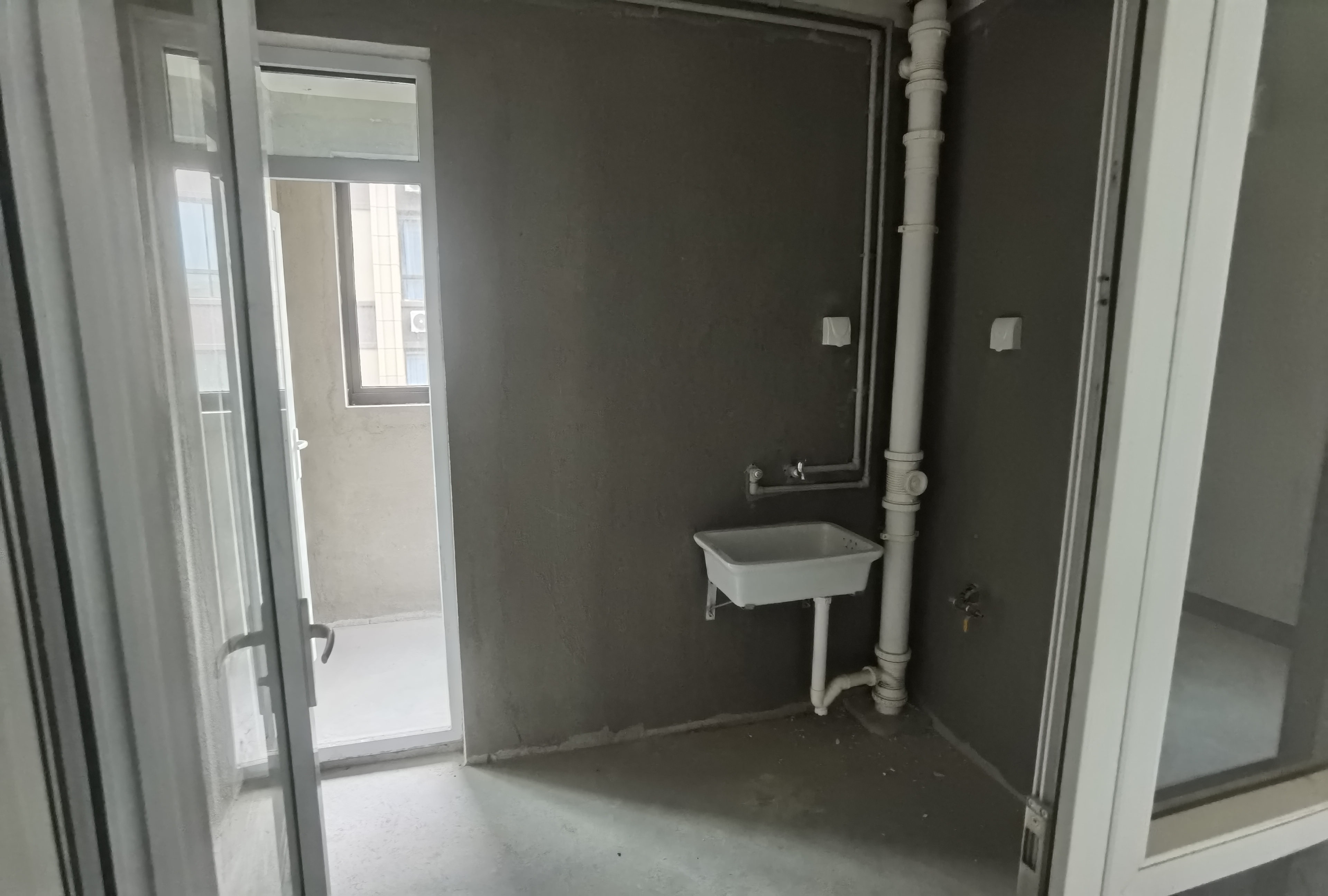 山芝庄新苑 2室1厅1卫 70m&sup2;