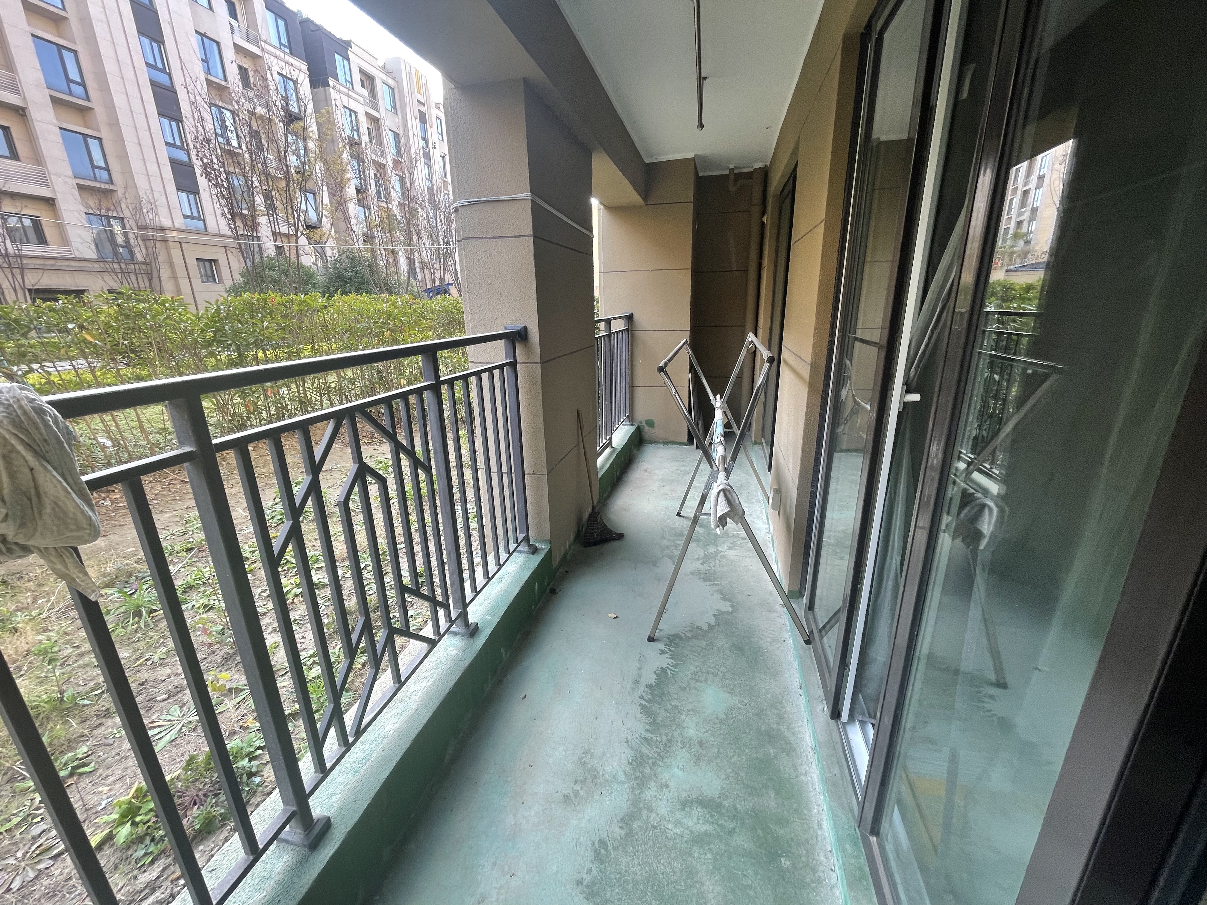 金地繁茂里 4室2厅2卫 118m&sup2;