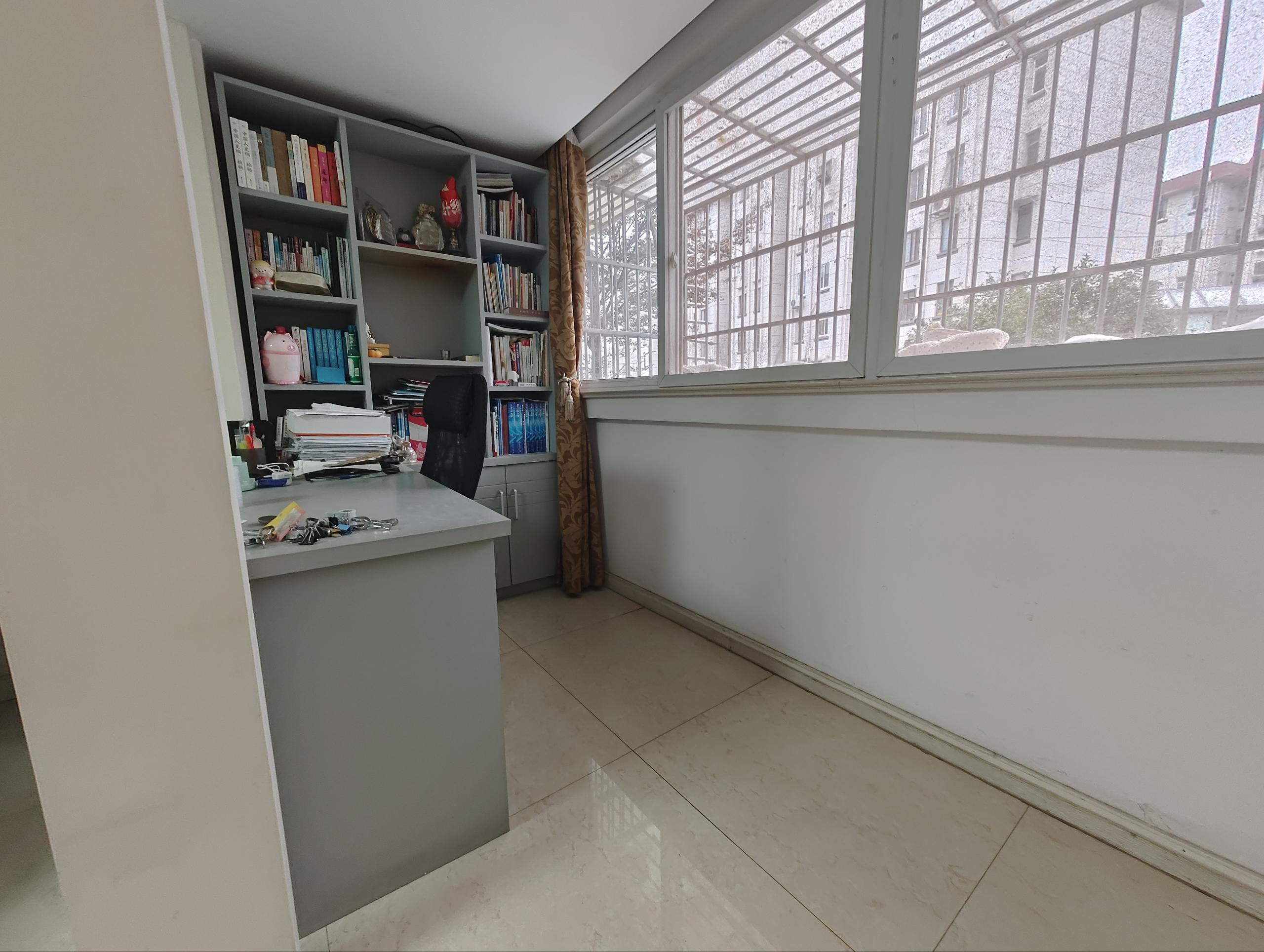天馨花苑 3室1厅1卫 103.35m&sup2;