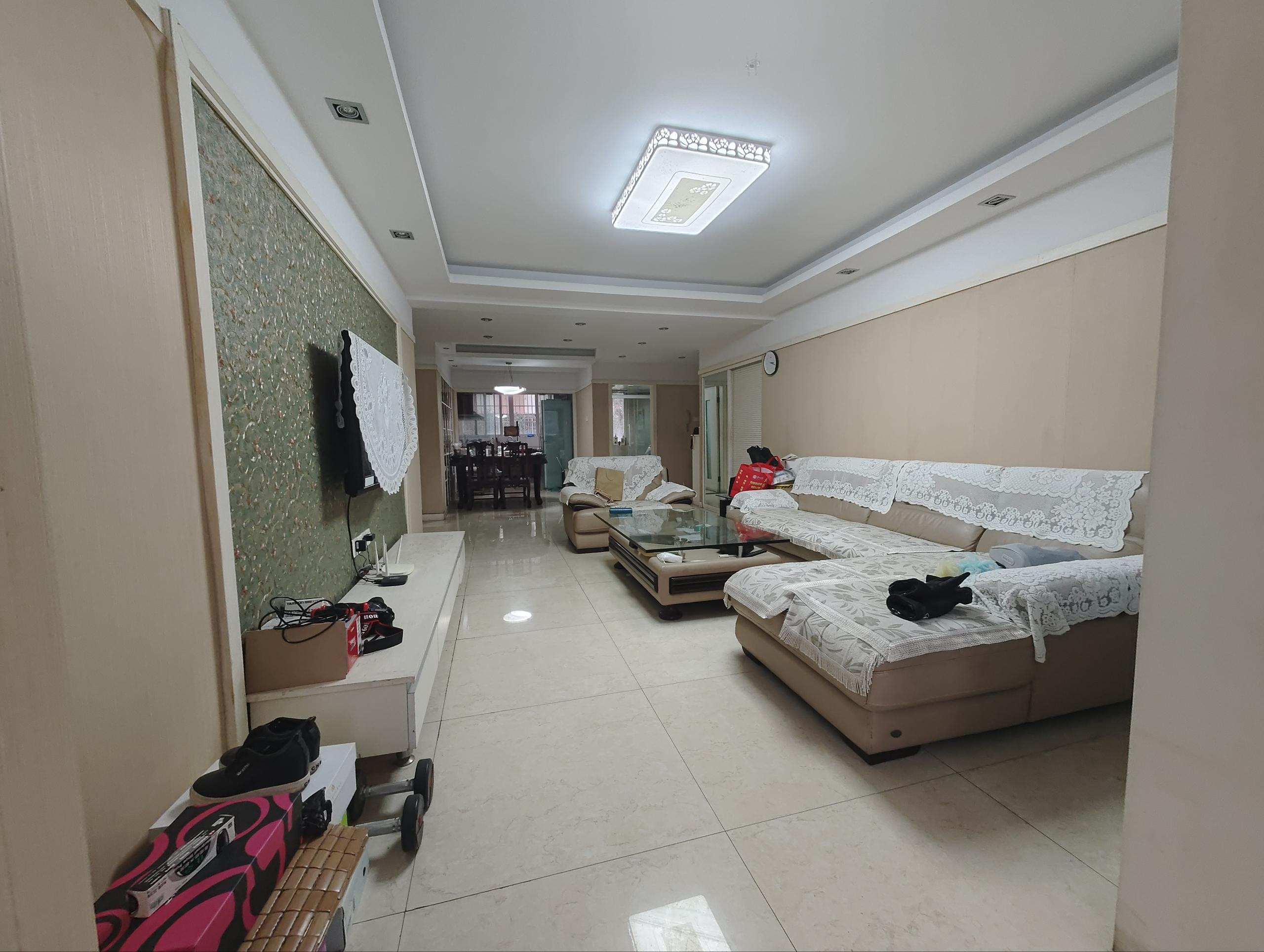 天馨花苑 3室1厅1卫 103.35m²