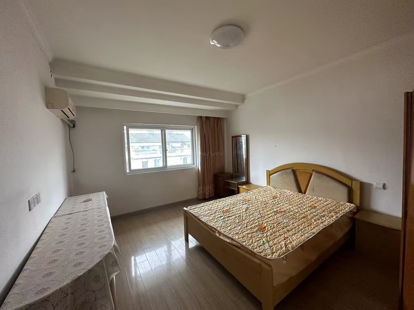 北山花苑 2室2厅1卫 80m&sup2;