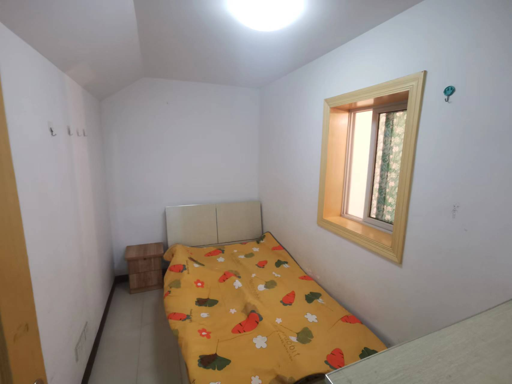 怡园新苑 5室2厅2卫 146.00m&sup2;