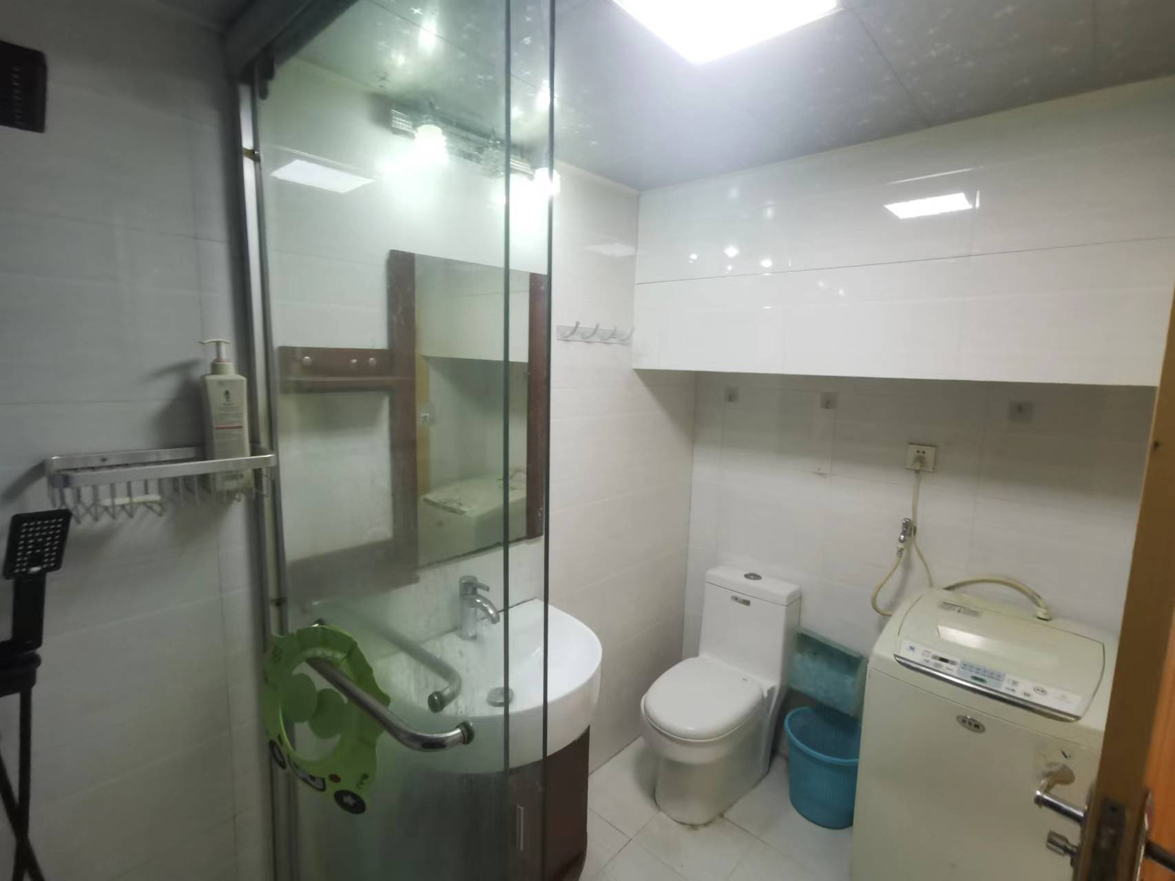 怡园新苑 5室2厅2卫 146.00m&sup2;