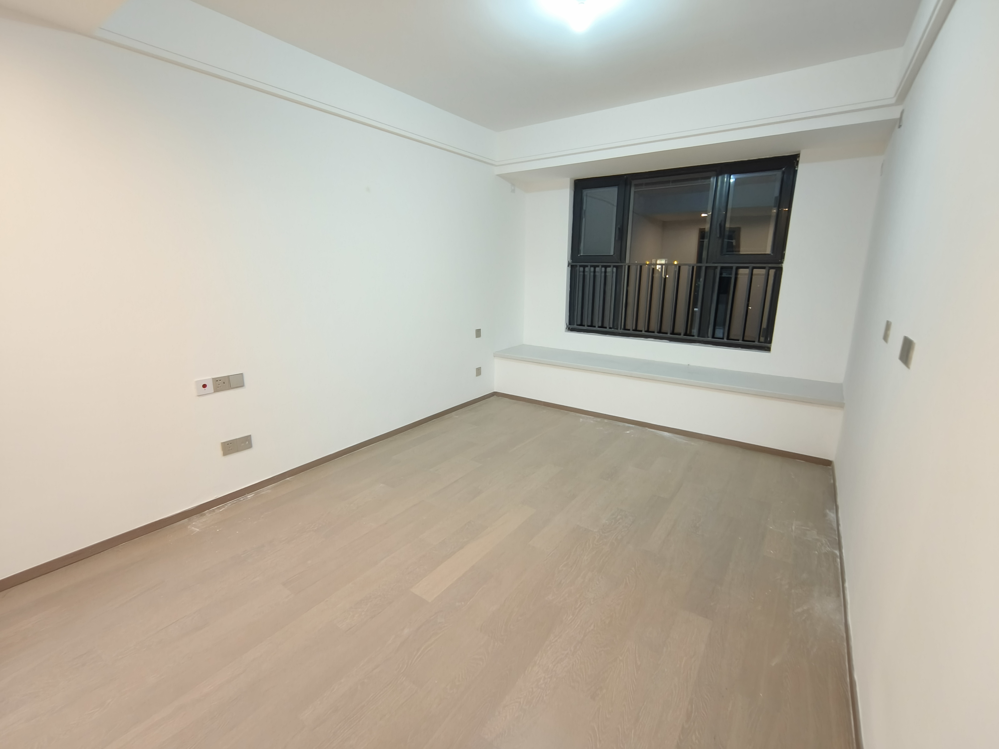 华禧铭苑 3室2厅2卫 106m&sup2;