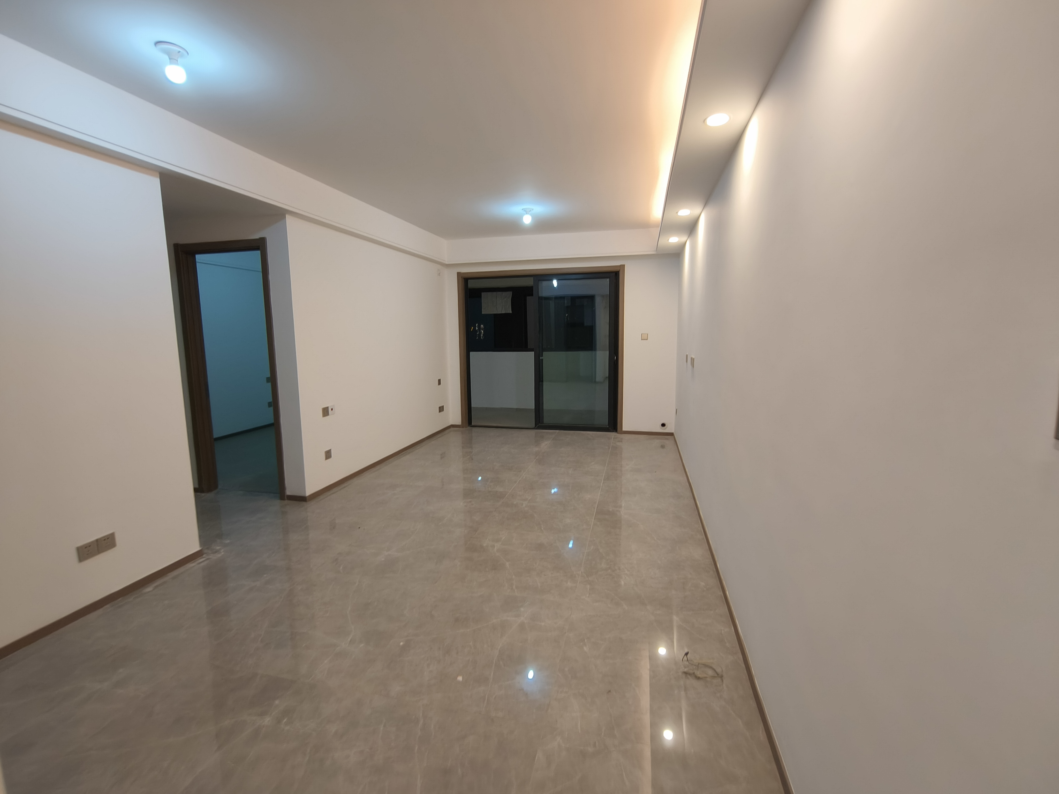 华禧铭苑 3室2厅2卫 106m²