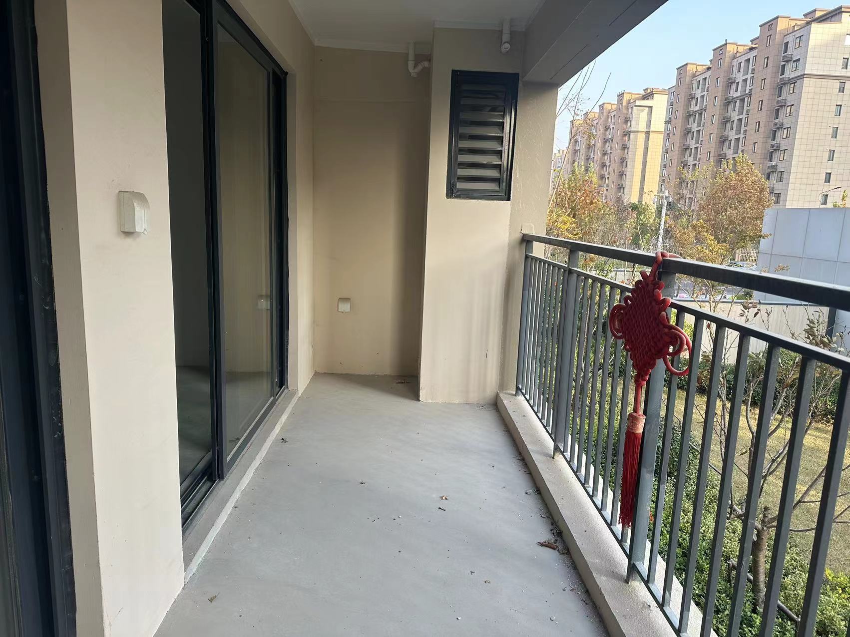 卓越华宸世纪 2室1厅1卫 96m&sup2;