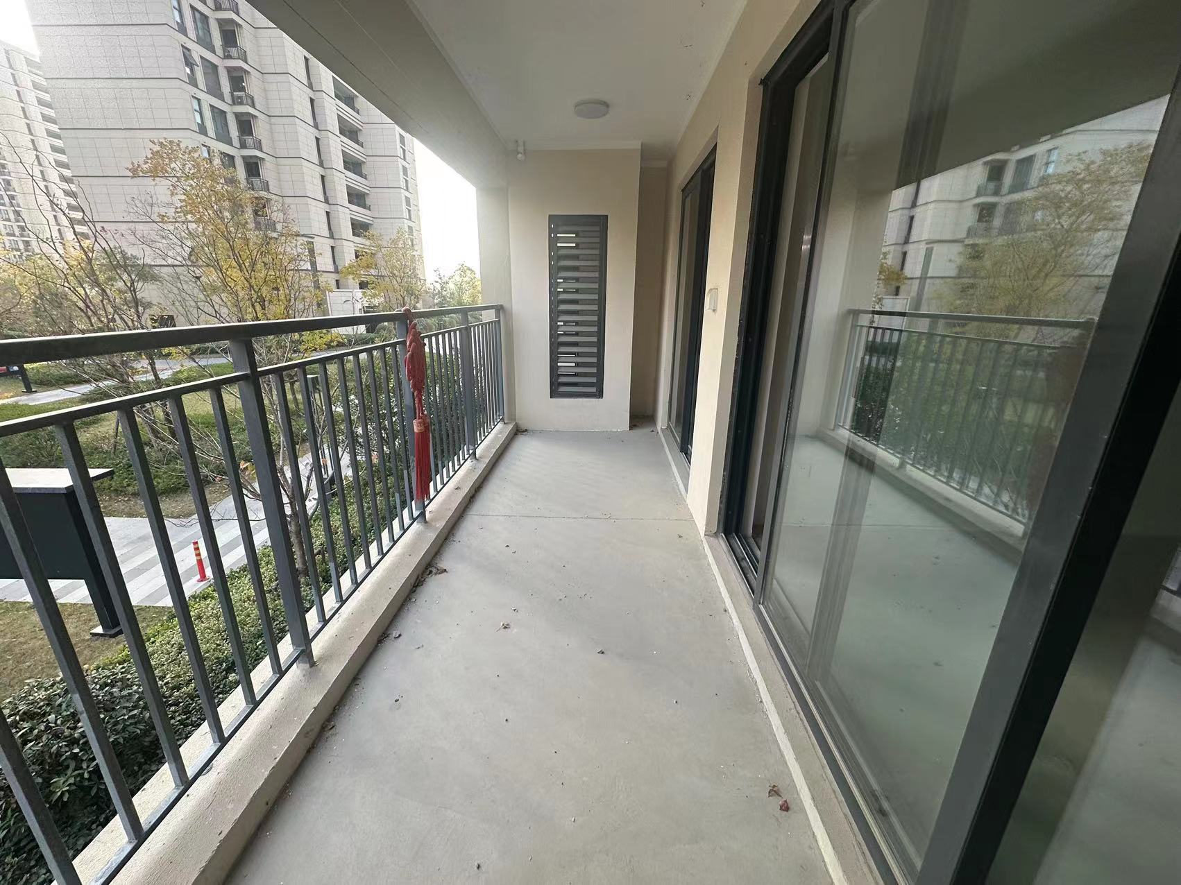卓越华宸世纪 2室1厅1卫 96m&sup2;