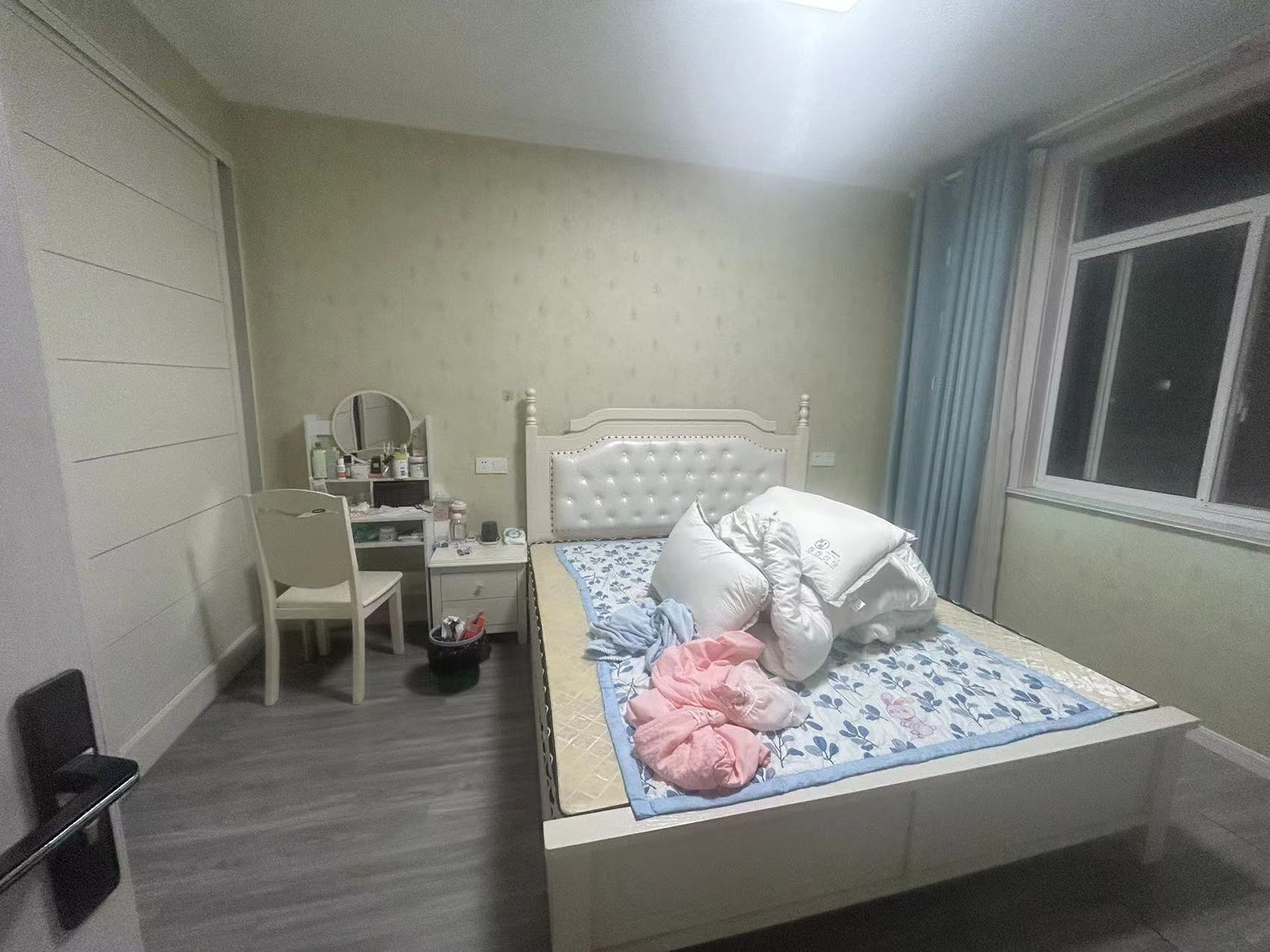 虹桥新村(朝霞路) 2室1厅1卫 56m&sup2;