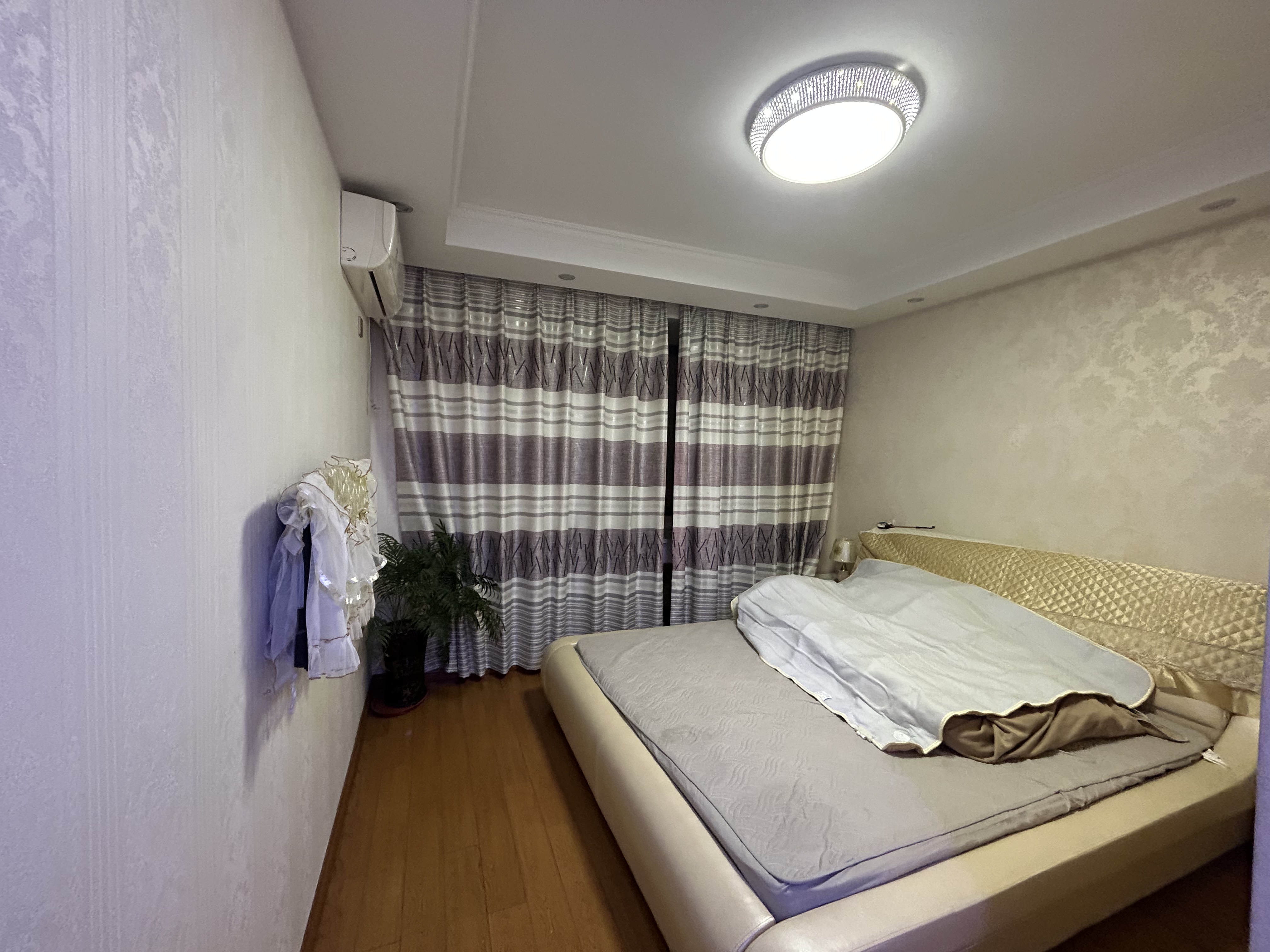 融悦华庭 3室2厅2卫 129m&sup2;