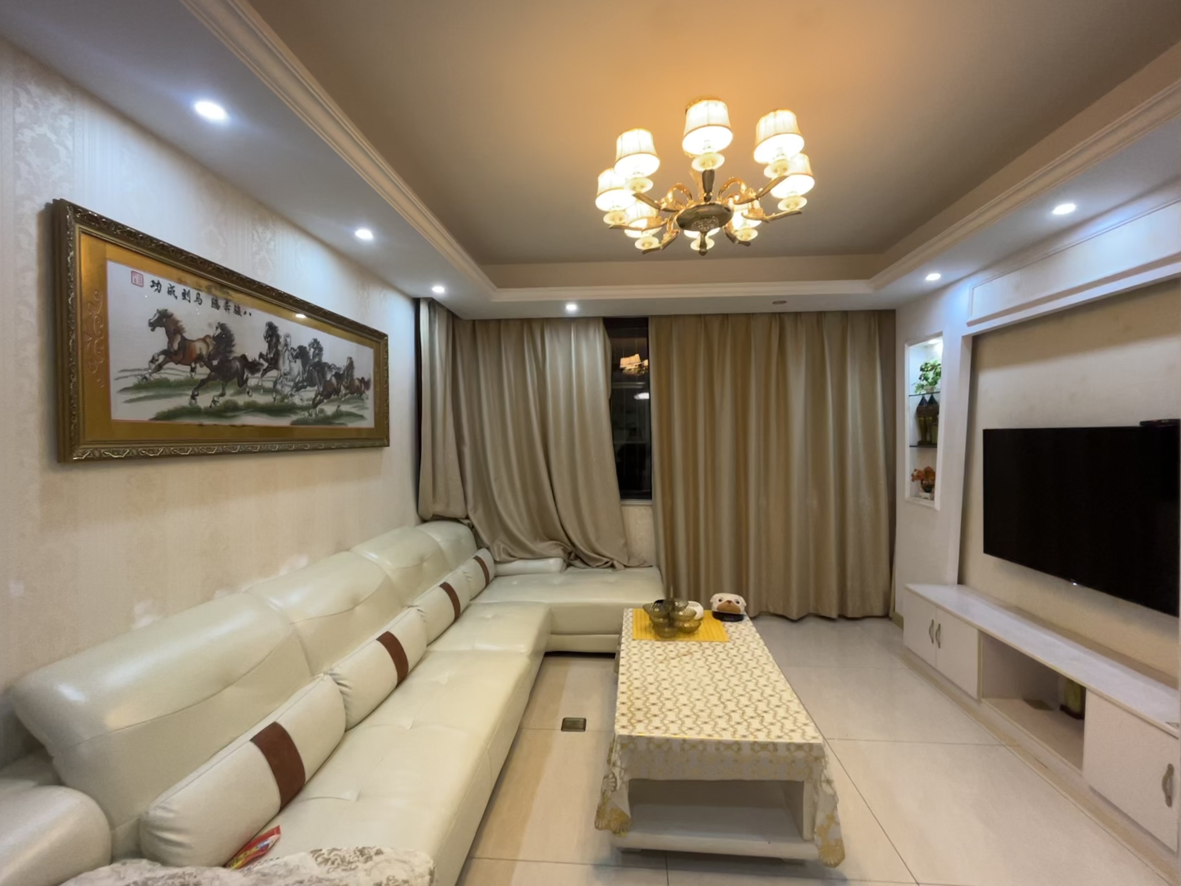 融悦华庭 3室2厅2卫 129m&sup2;