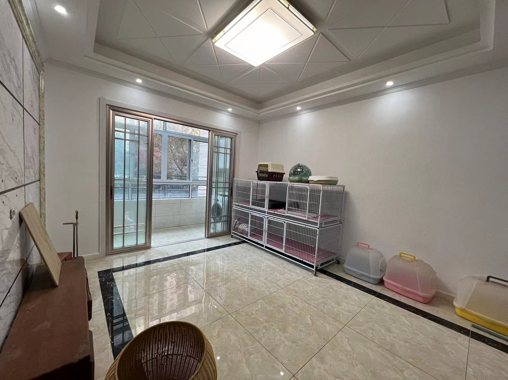 中南世纪花城三期 3室2厅2卫 126.9m²