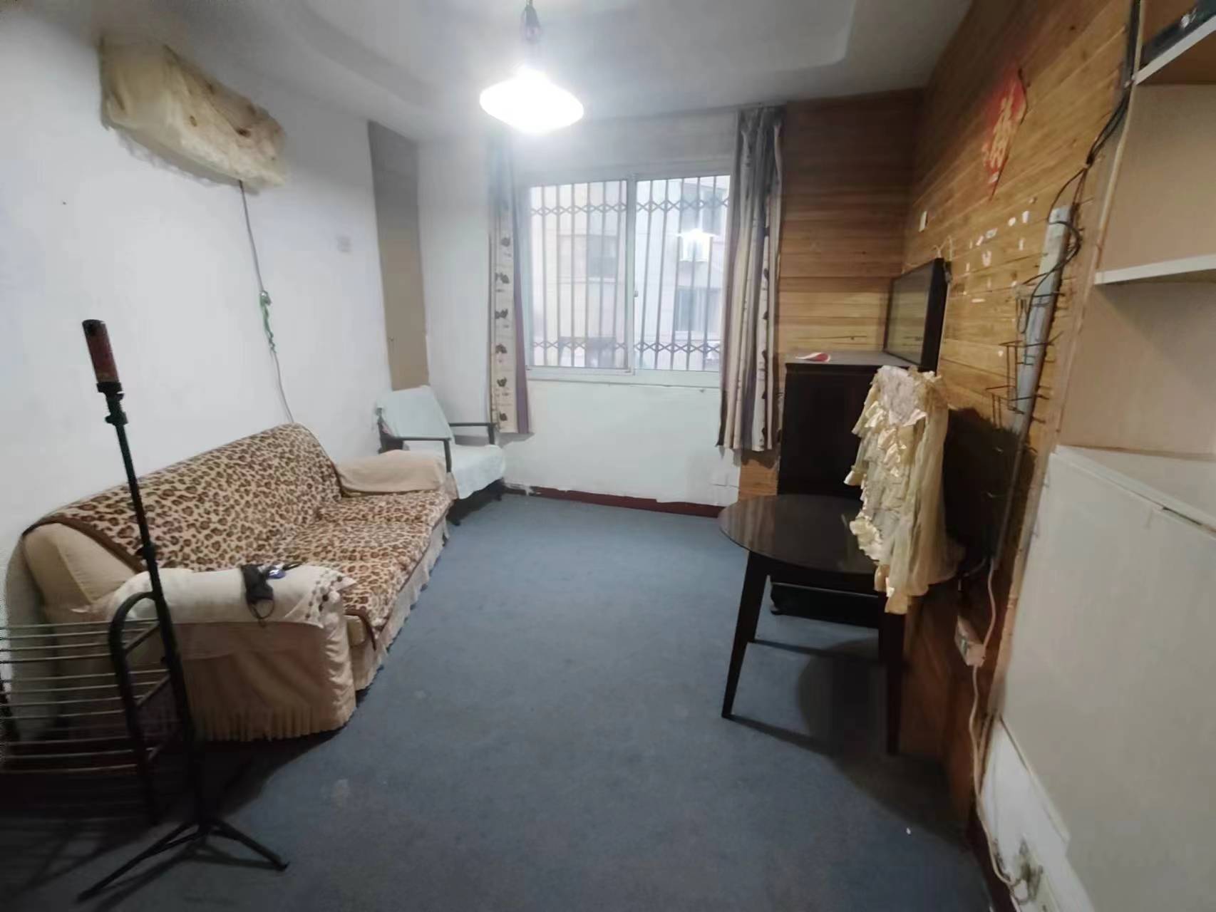 虹桥新村(朝霞路) 2室2厅1卫 66m&sup2;