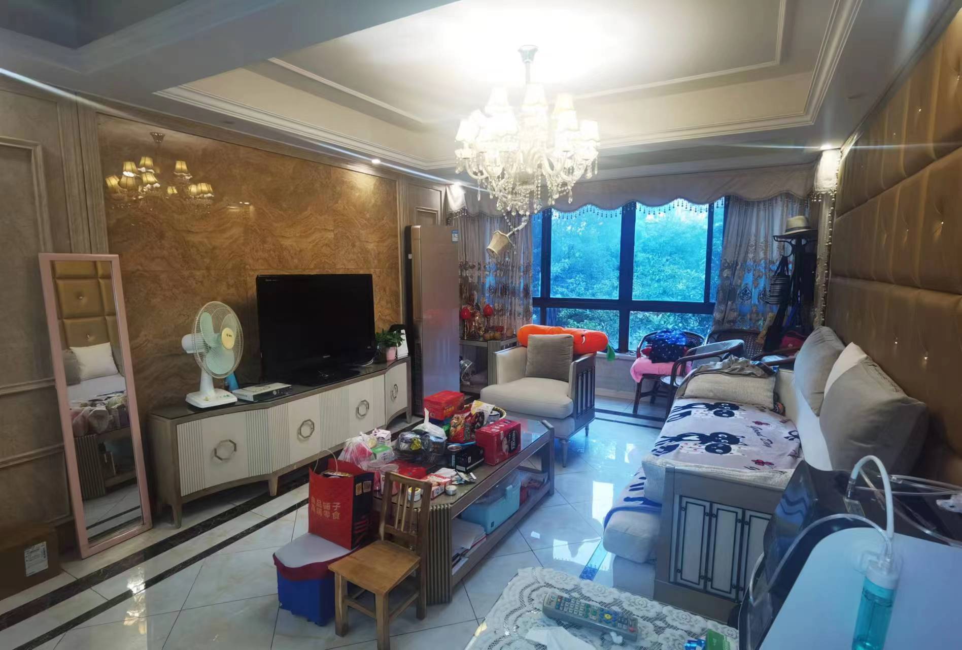 万濠星城 3室2厅2卫 127m&sup2;