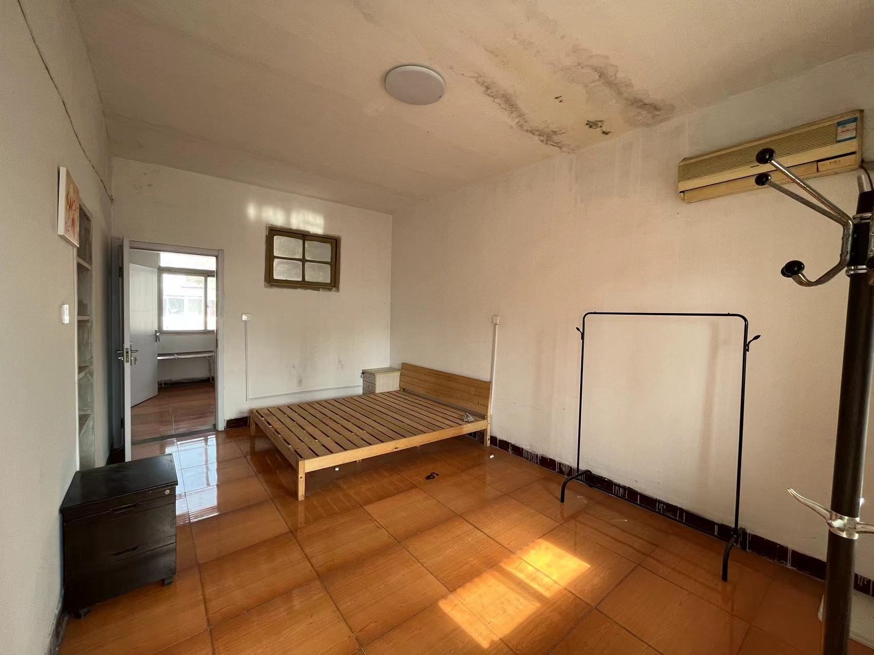 青年路新村 1室1厅1卫 47m&sup2;