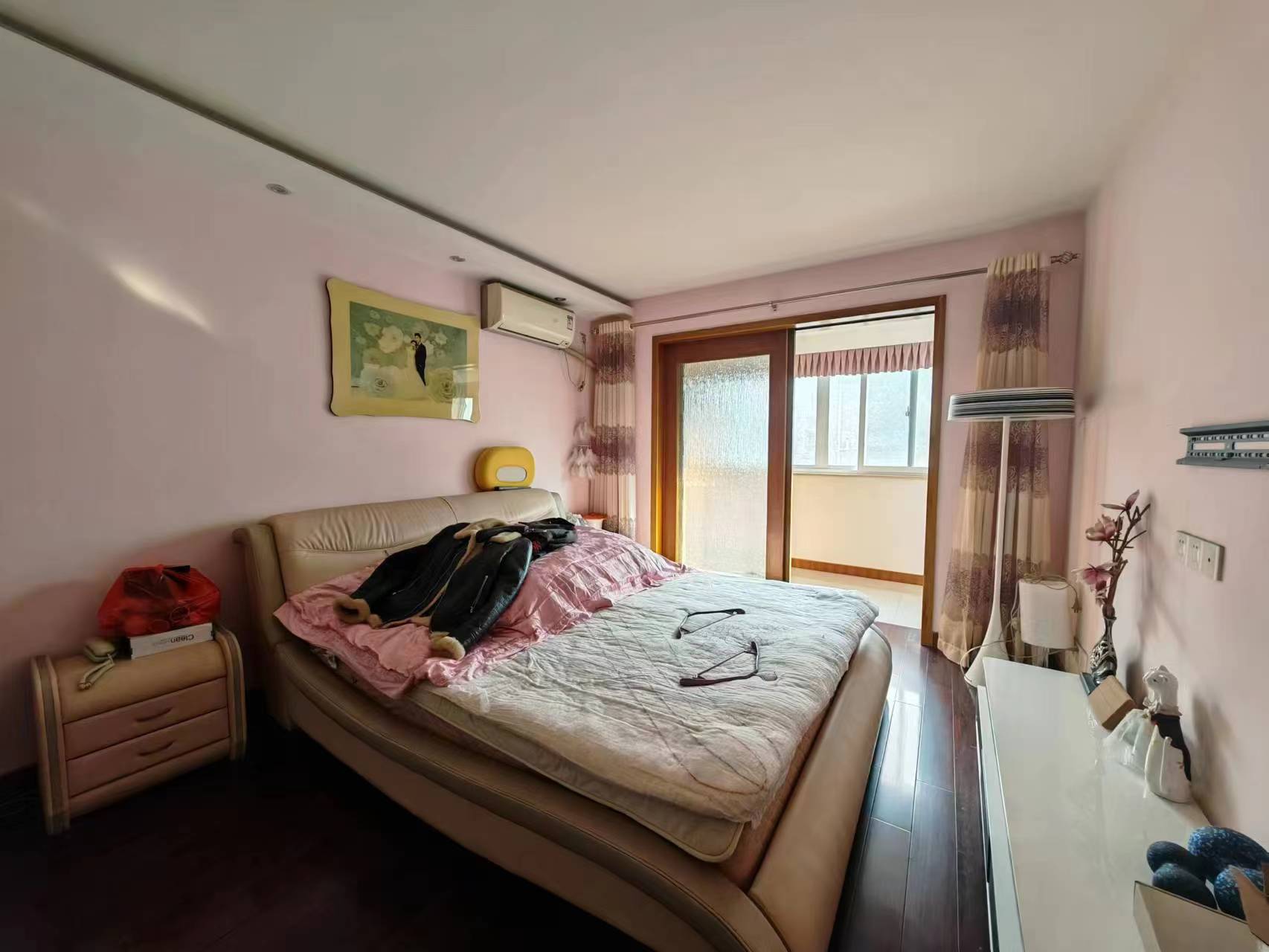 小石桥花苑 3室2厅1卫 93.00m&sup2;