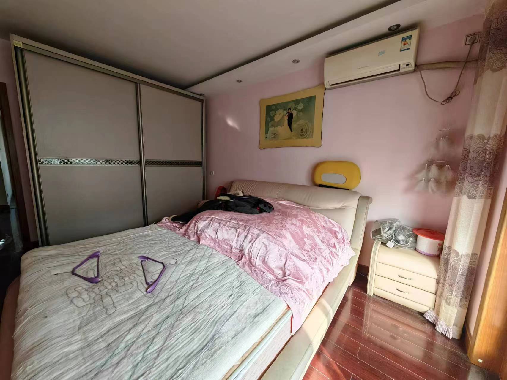 小石桥花苑 3室2厅1卫 93.00m&sup2;