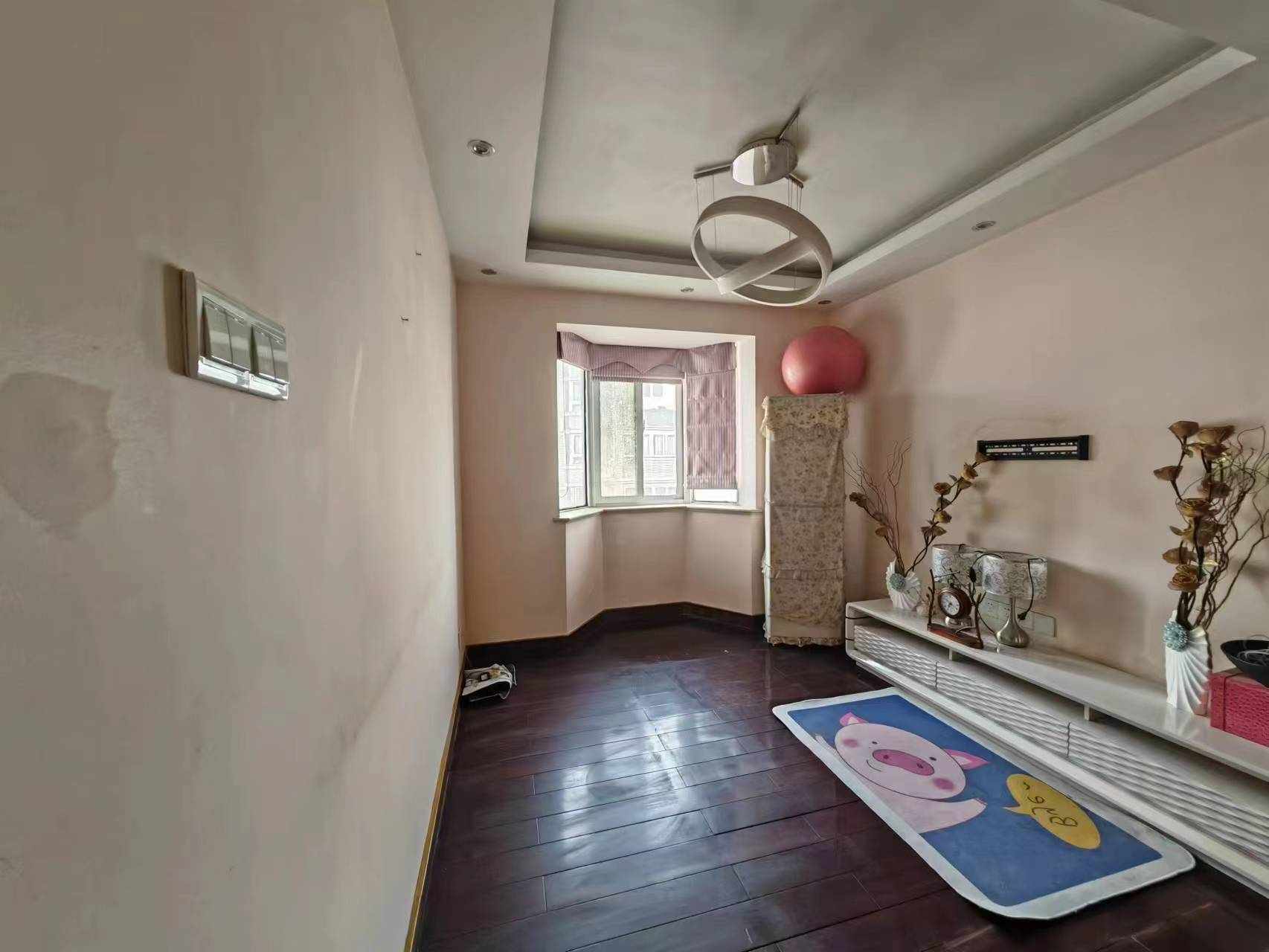 小石桥花苑 3室2厅1卫 93.00m&sup2;