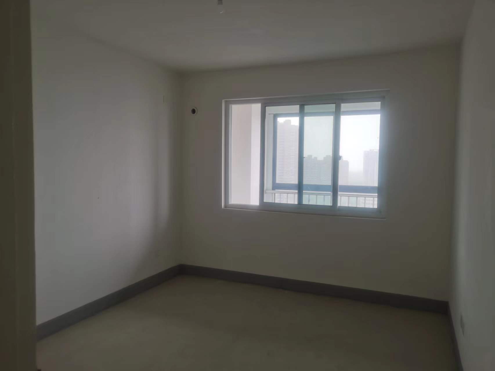 红星嘉苑 6室2厅3卫 220.00m&sup2;