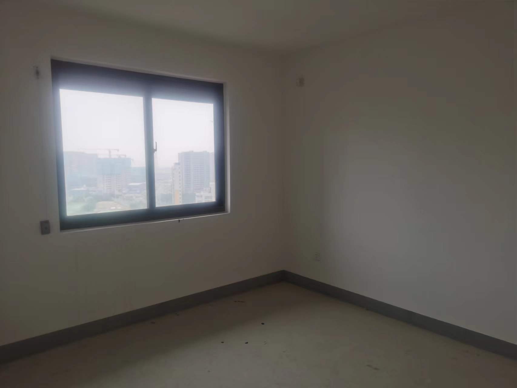 红星嘉苑 6室2厅3卫 220.00m&sup2;
