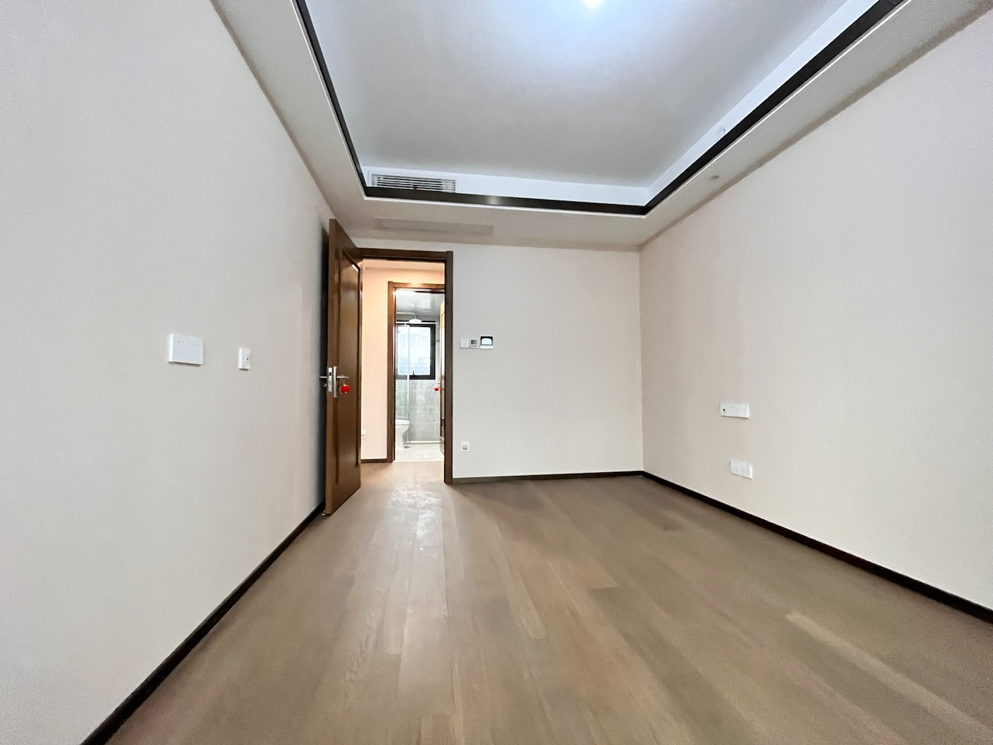 远创东樾 4室2厅3卫 155m&sup2;