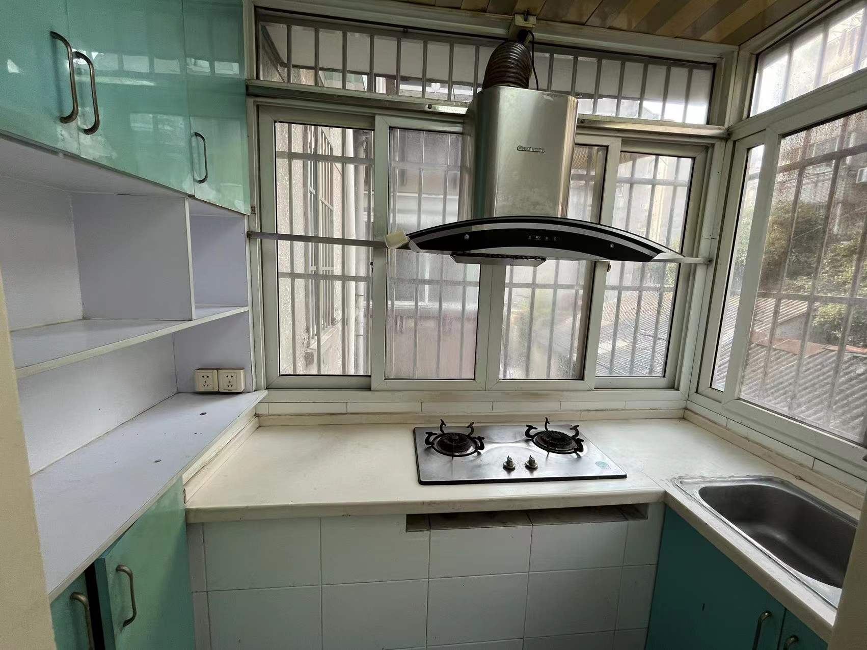 新建路新村(新建花苑) 2室1厅1卫 65m²