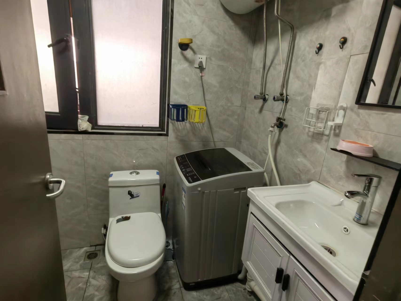 美佳盛庭 2室2厅1卫 96m&sup2;