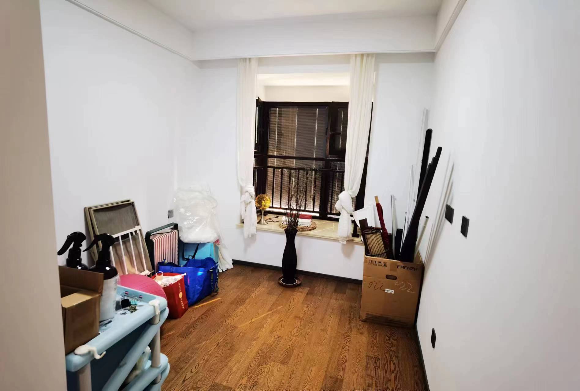 春风南岸西园 5室2厅2卫 140m&sup2;