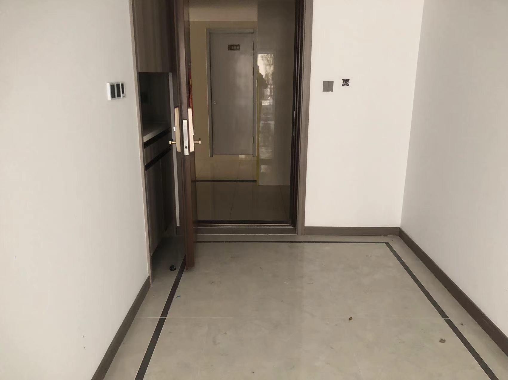世茂云锦 3室2厅1卫 89m&sup2;