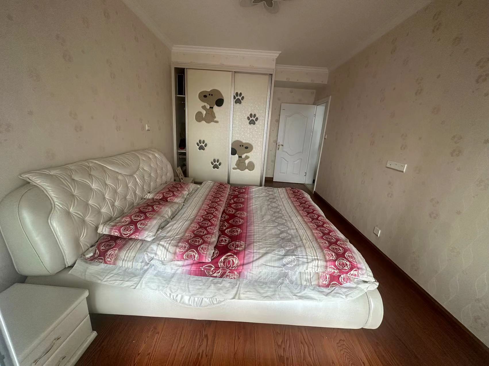 水榭花城 3室2厅1卫 125.00m&sup2;