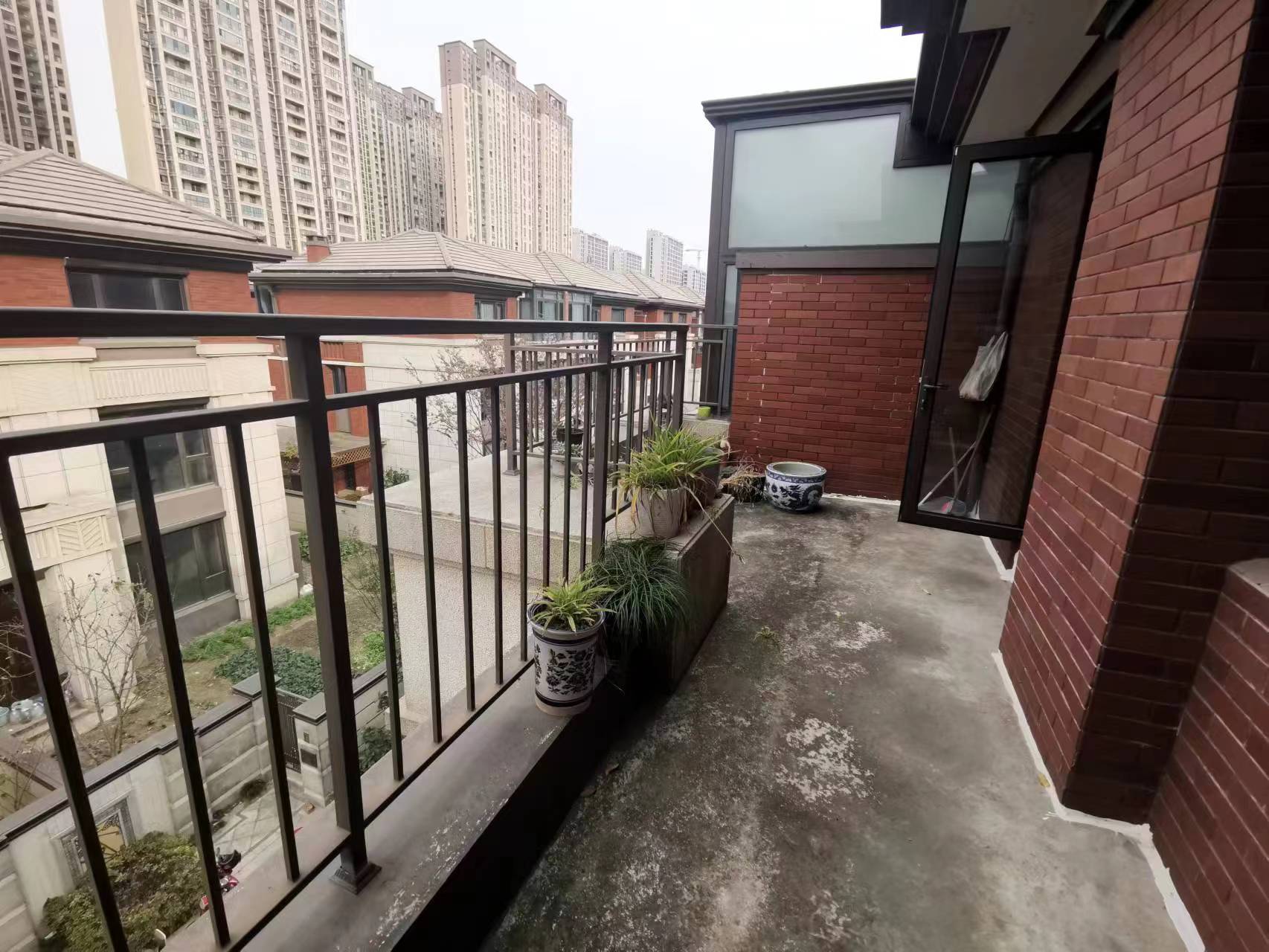 景瑞御府 1室1厅1卫 140.00m&sup2;