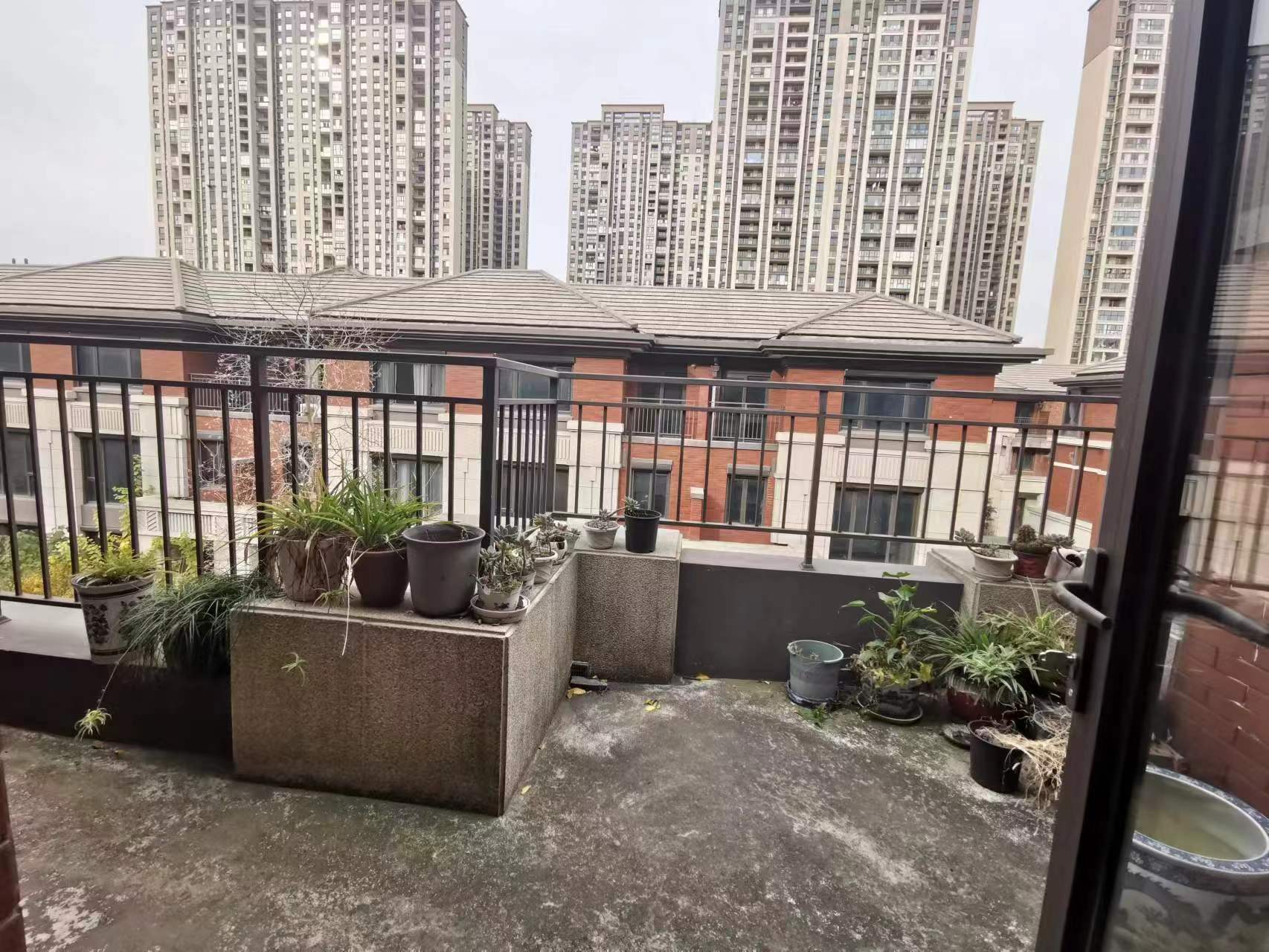 景瑞御府 1室1厅1卫 140.00m&sup2;