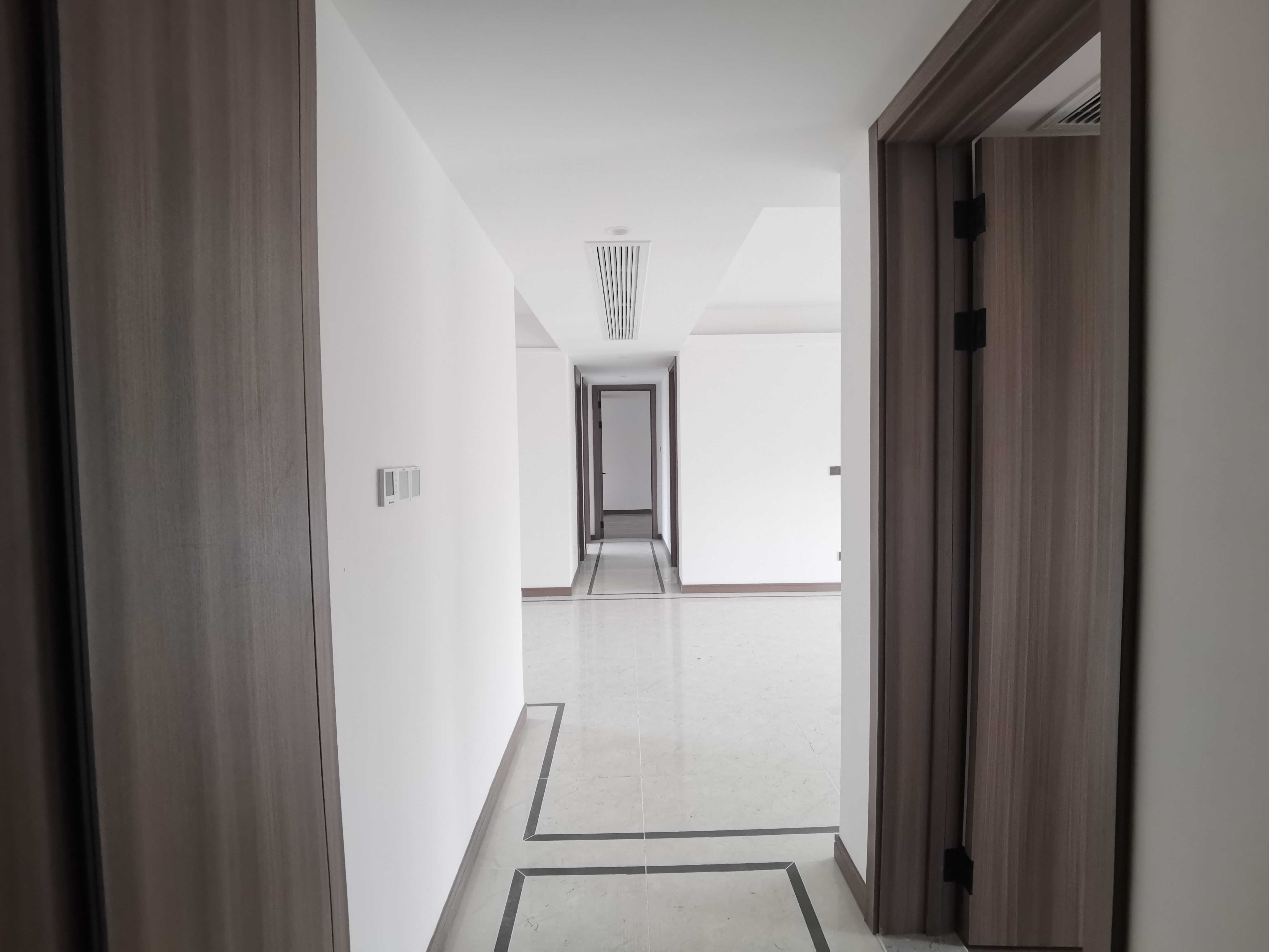 世茂云锦（九龙庭广场） 3室2厅2卫 145.32m&sup2;