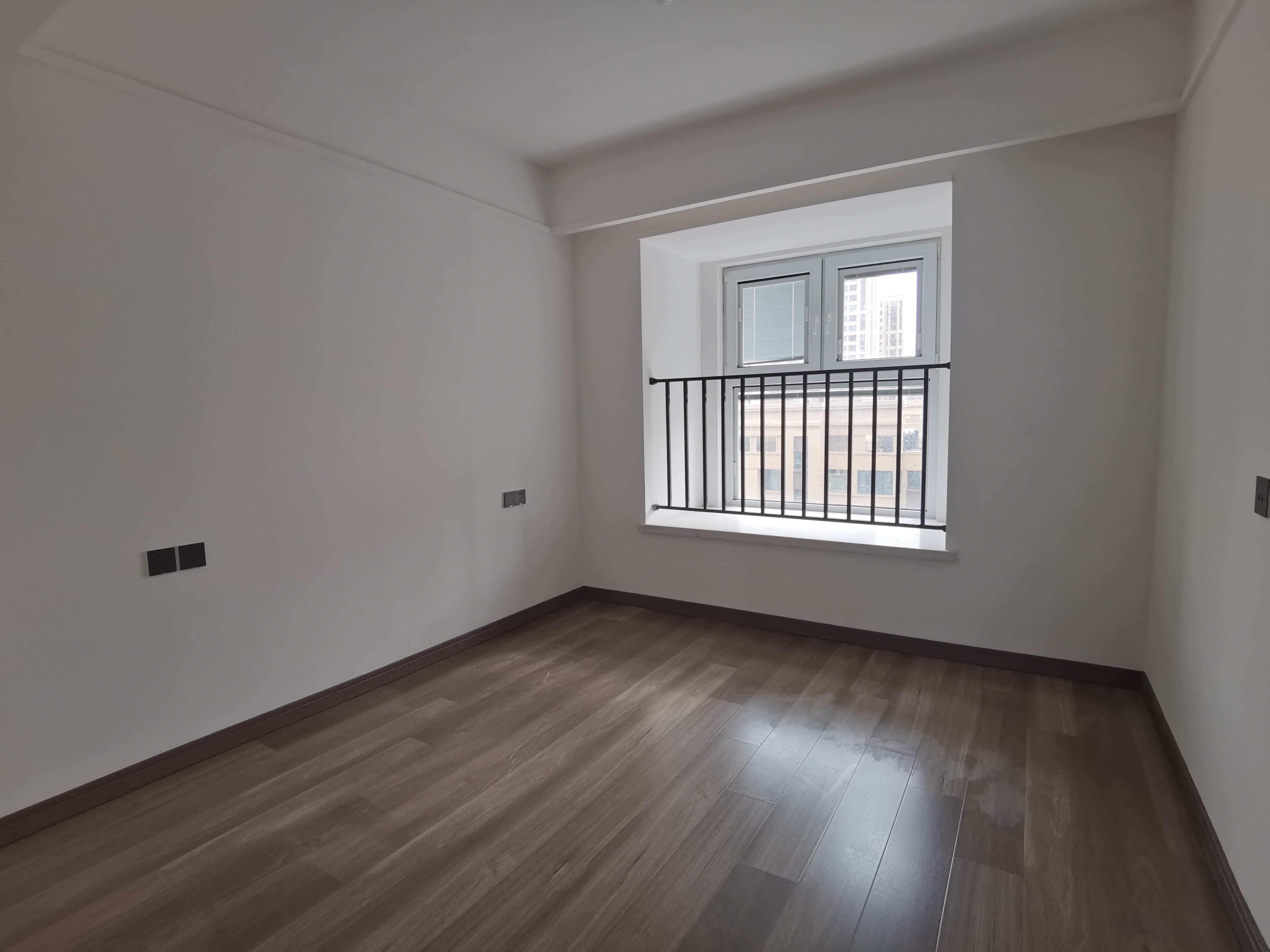 世茂云锦（九龙庭广场） 3室2厅2卫 145.32m&sup2;