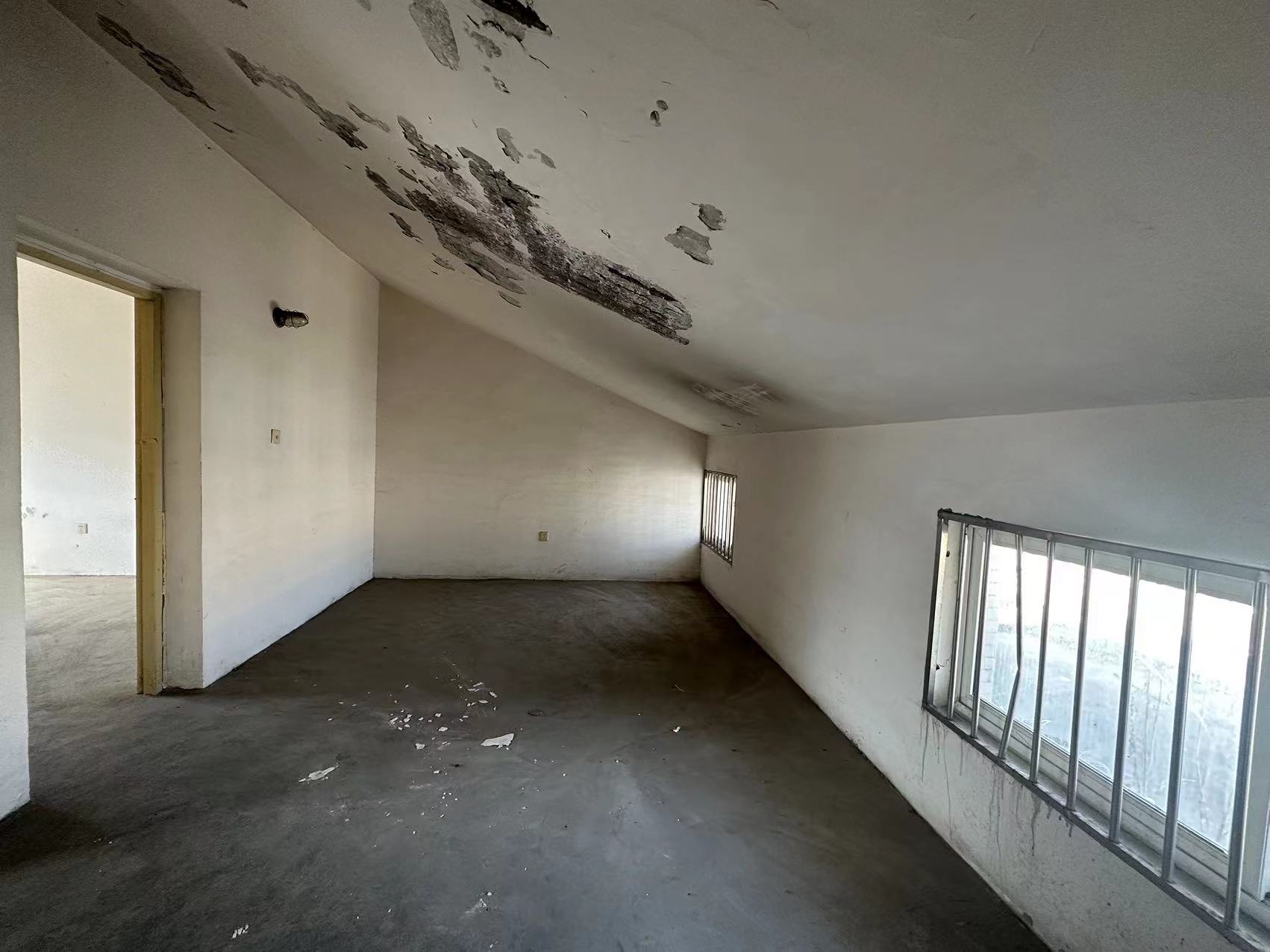 祥泰花苑 4室2厅2卫 85m²
