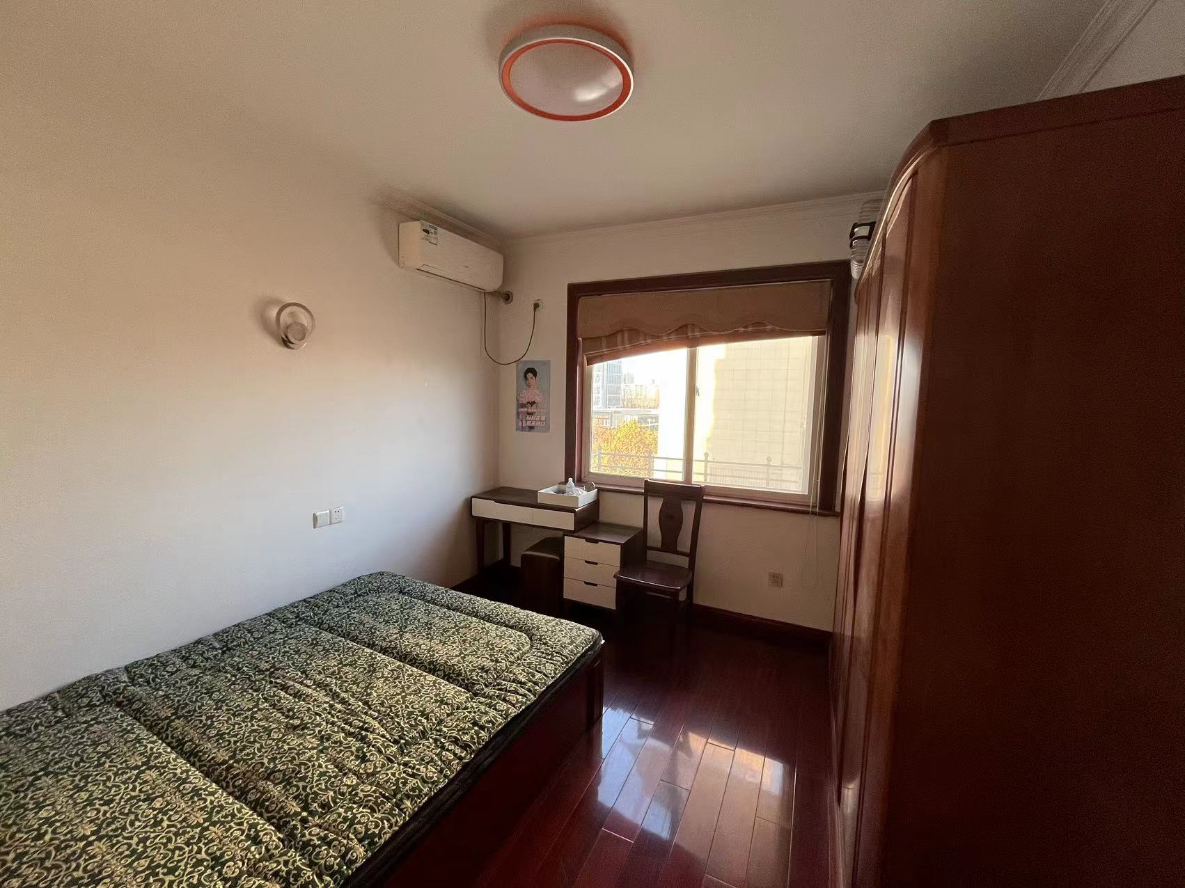 城港花苑东区 3室2厅2卫 121.00m&sup2;