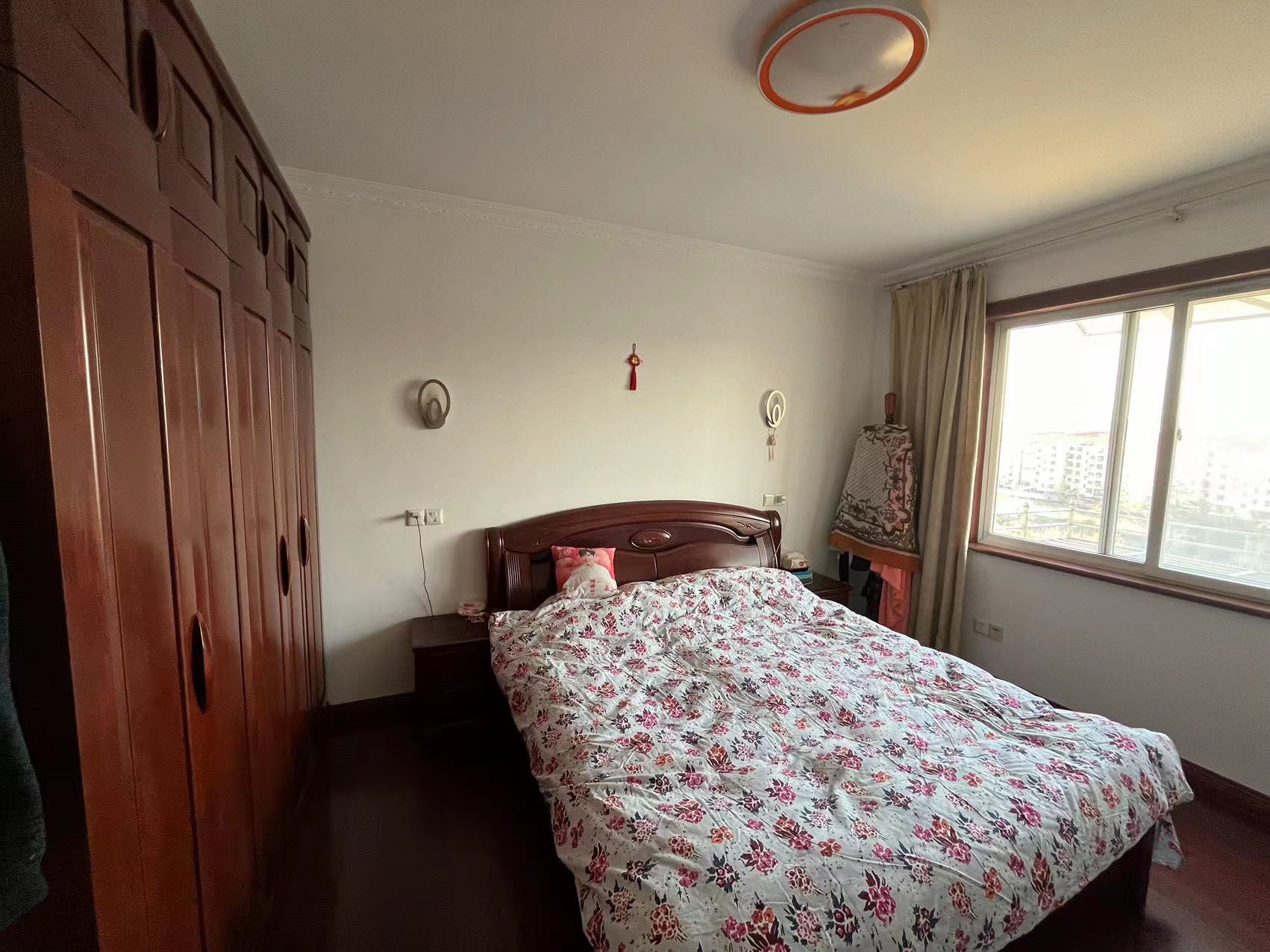 城港花苑东区 3室2厅2卫 121.00m&sup2;