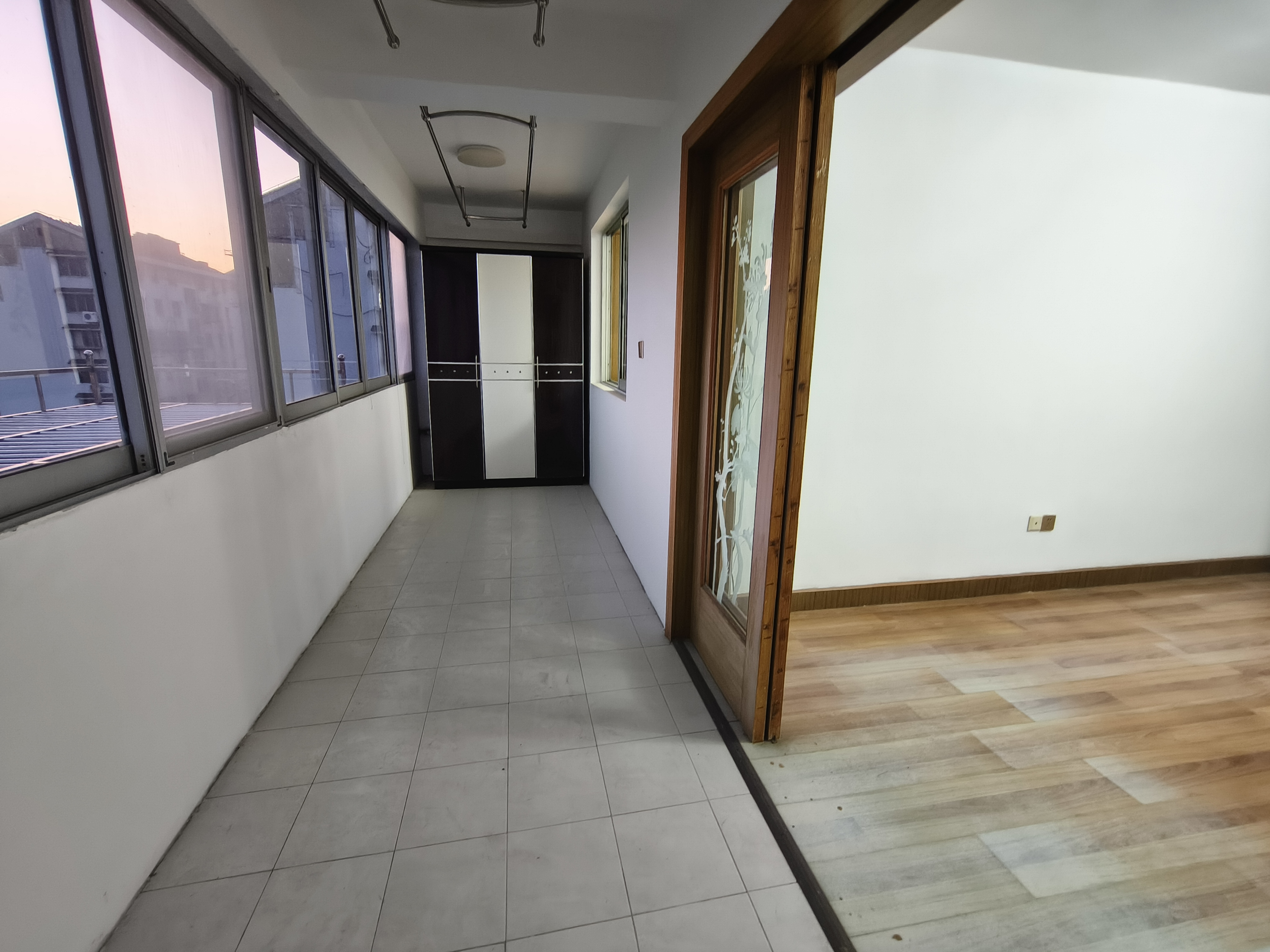 建筑一村 3室2厅1卫 151m&sup2;