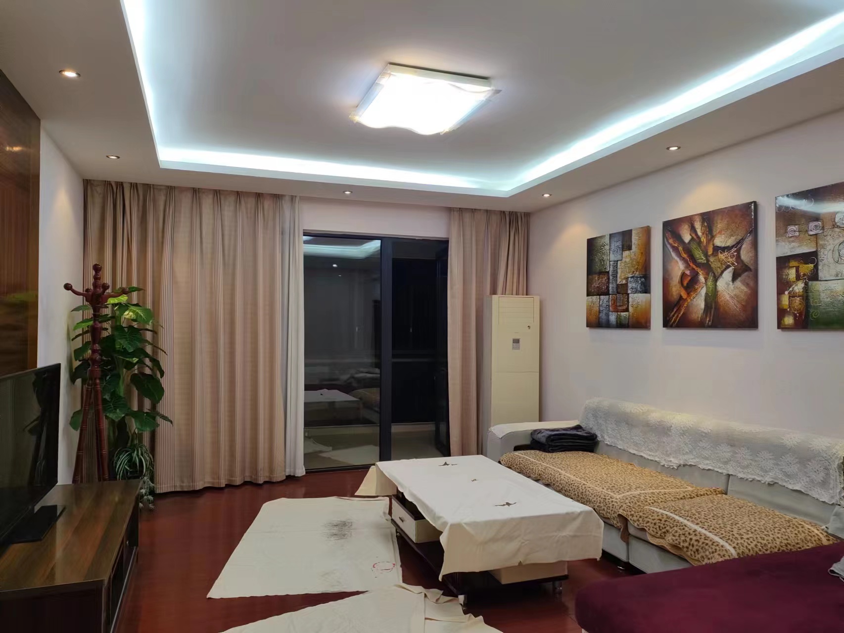 中南世纪城北区 3室2厅2卫 157m²