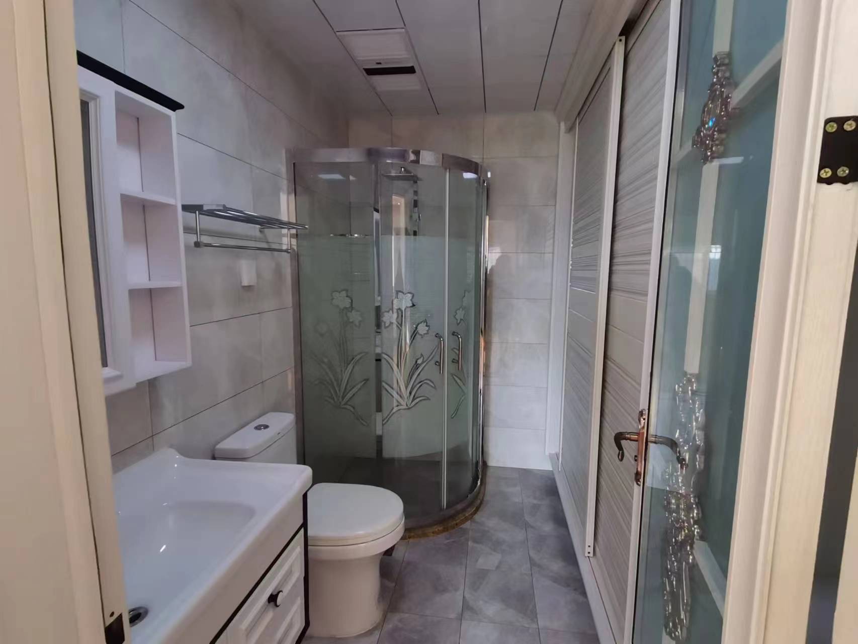 天香苑 3室2厅2卫 142m&sup2;