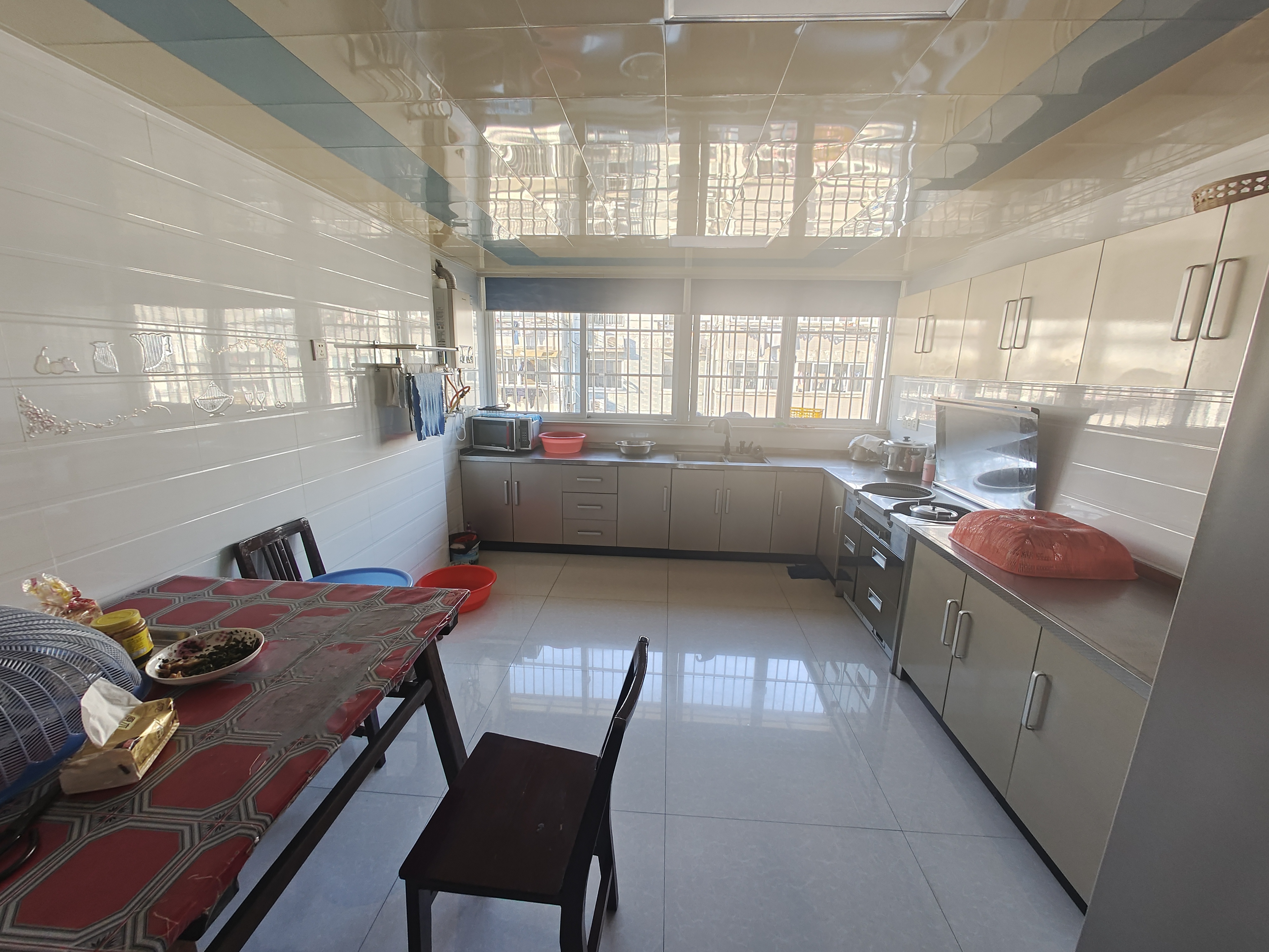 城山花园 3室2厅2卫 135m&sup2;