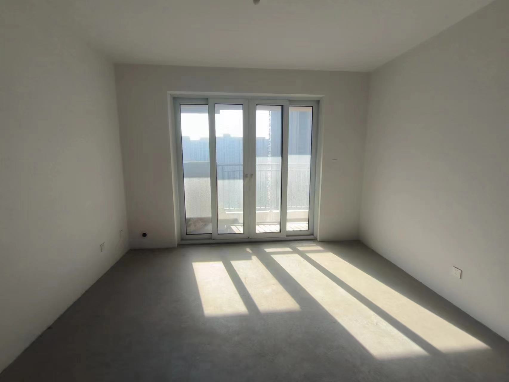 中海碧林湾 4室2厅2卫 142.00m&sup2;