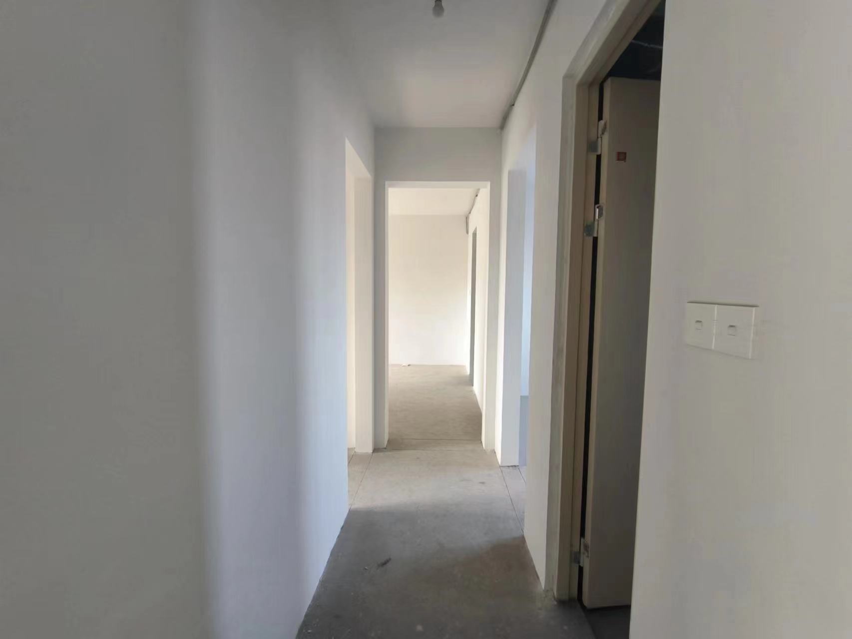 中海碧林湾 4室2厅2卫 142.00m&sup2;