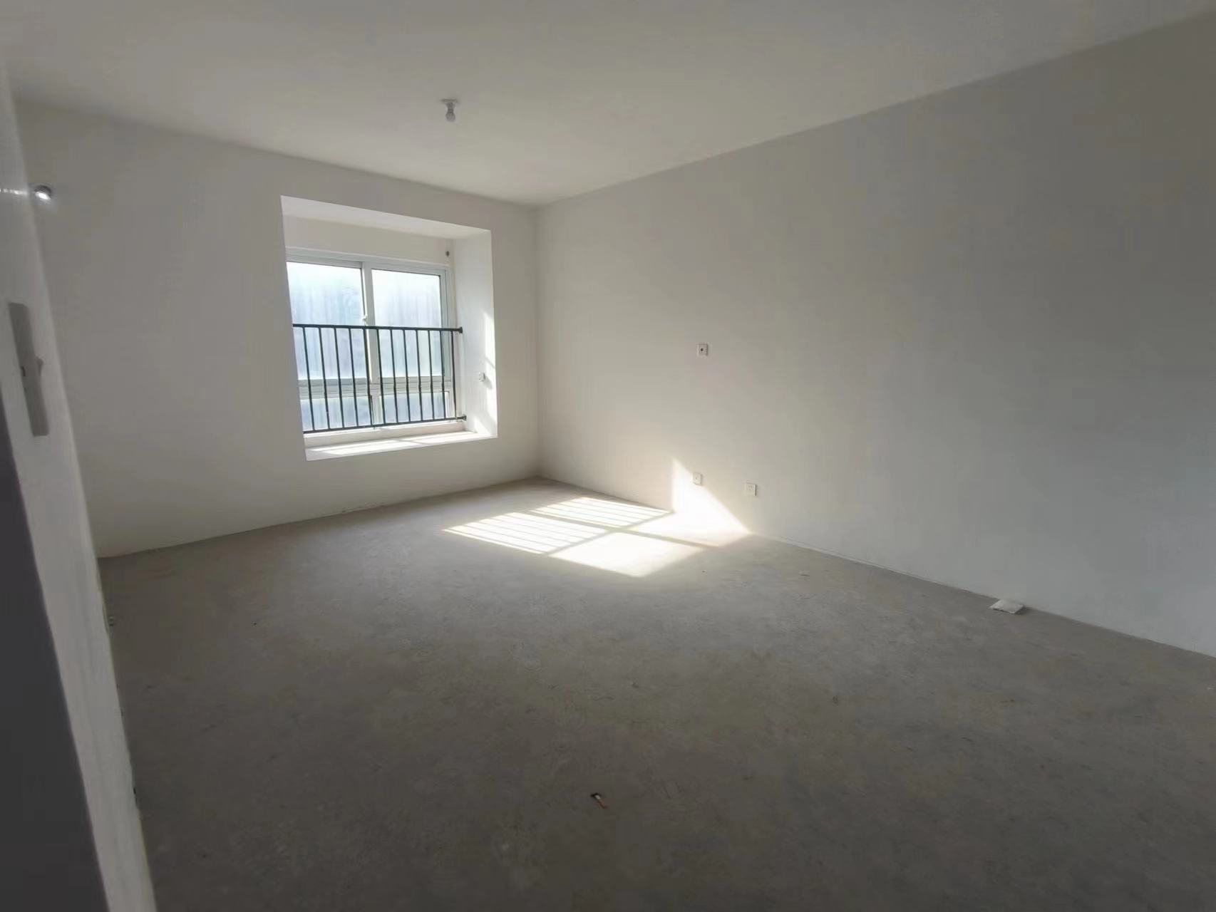 中海碧林湾 4室2厅2卫 142.00m&sup2;