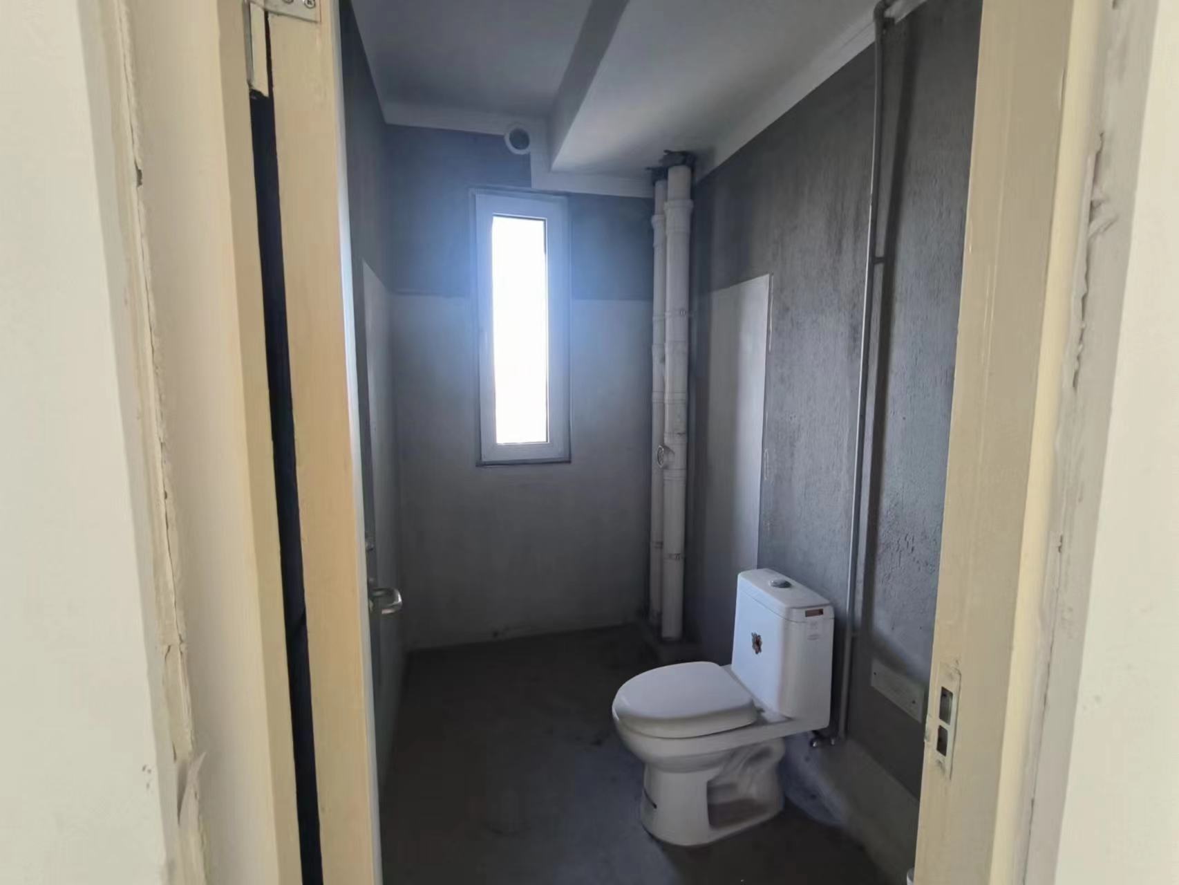中海碧林湾 4室2厅2卫 142.00m&sup2;