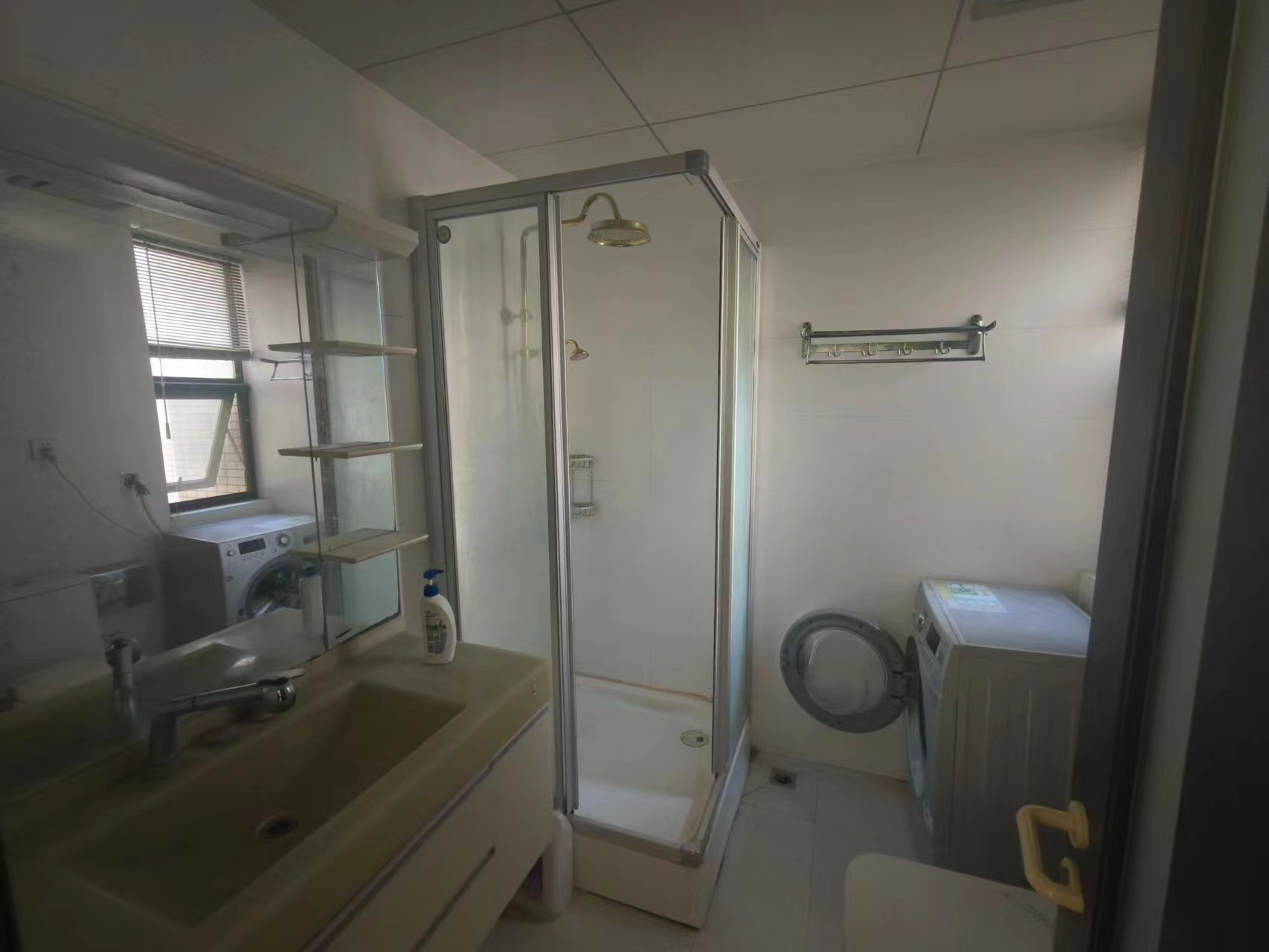 苏建阳光新城 4室2厅2卫 182m&sup2;