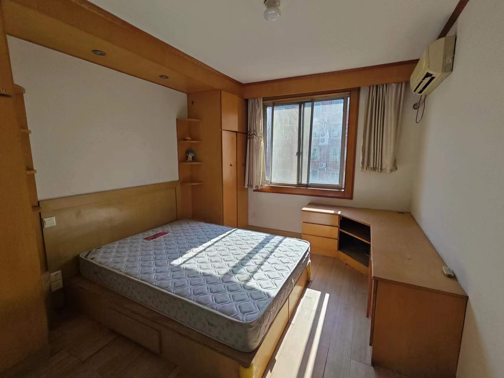 南川园新村 2室1厅1卫 64m&sup2;