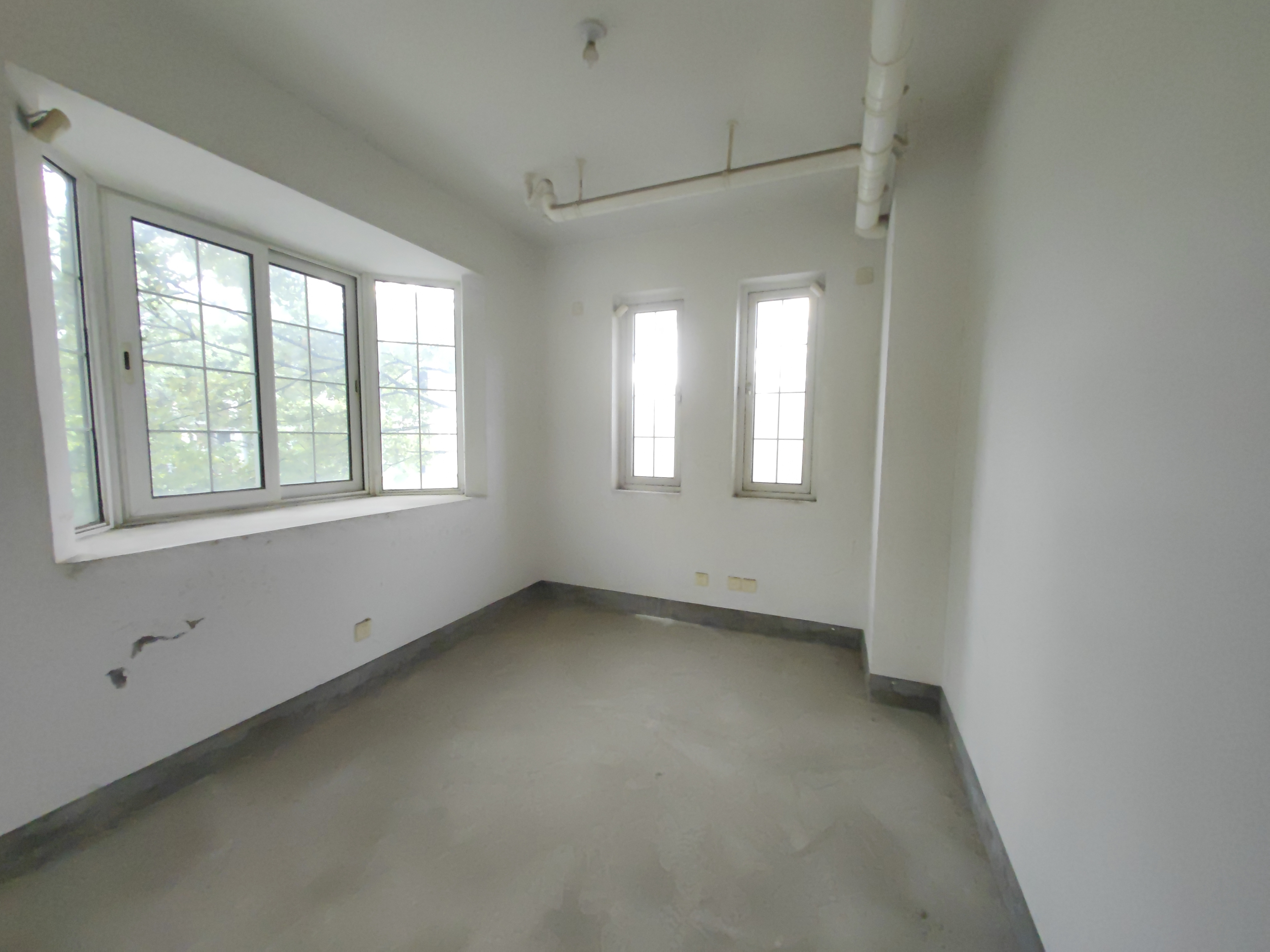 优山美地花园南区 5室2厅3卫 330.51m&sup2;