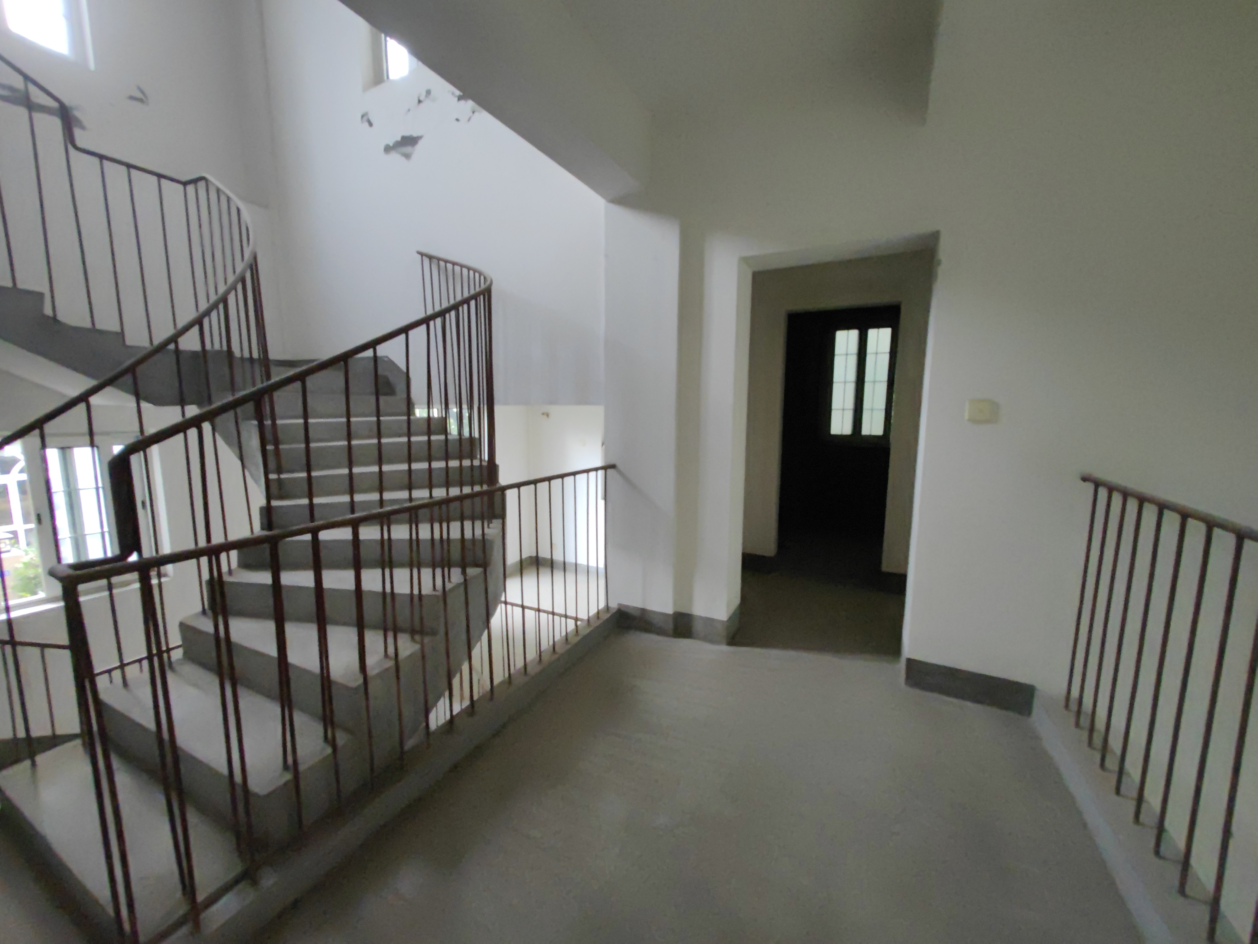 优山美地花园南区 5室2厅3卫 330.51m&sup2;